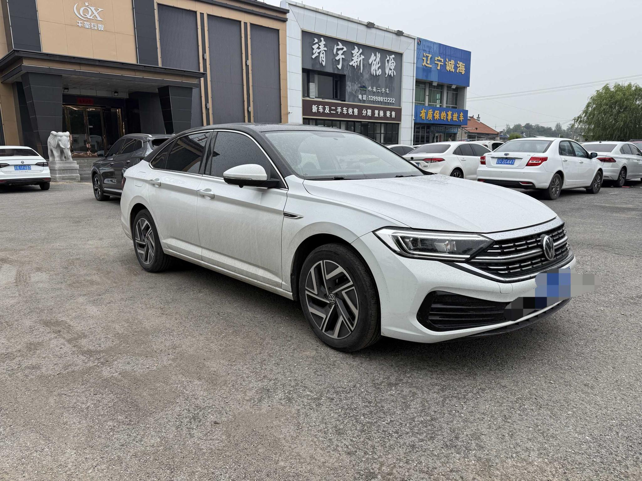 Volkswagen Jetta 2023, фото 3