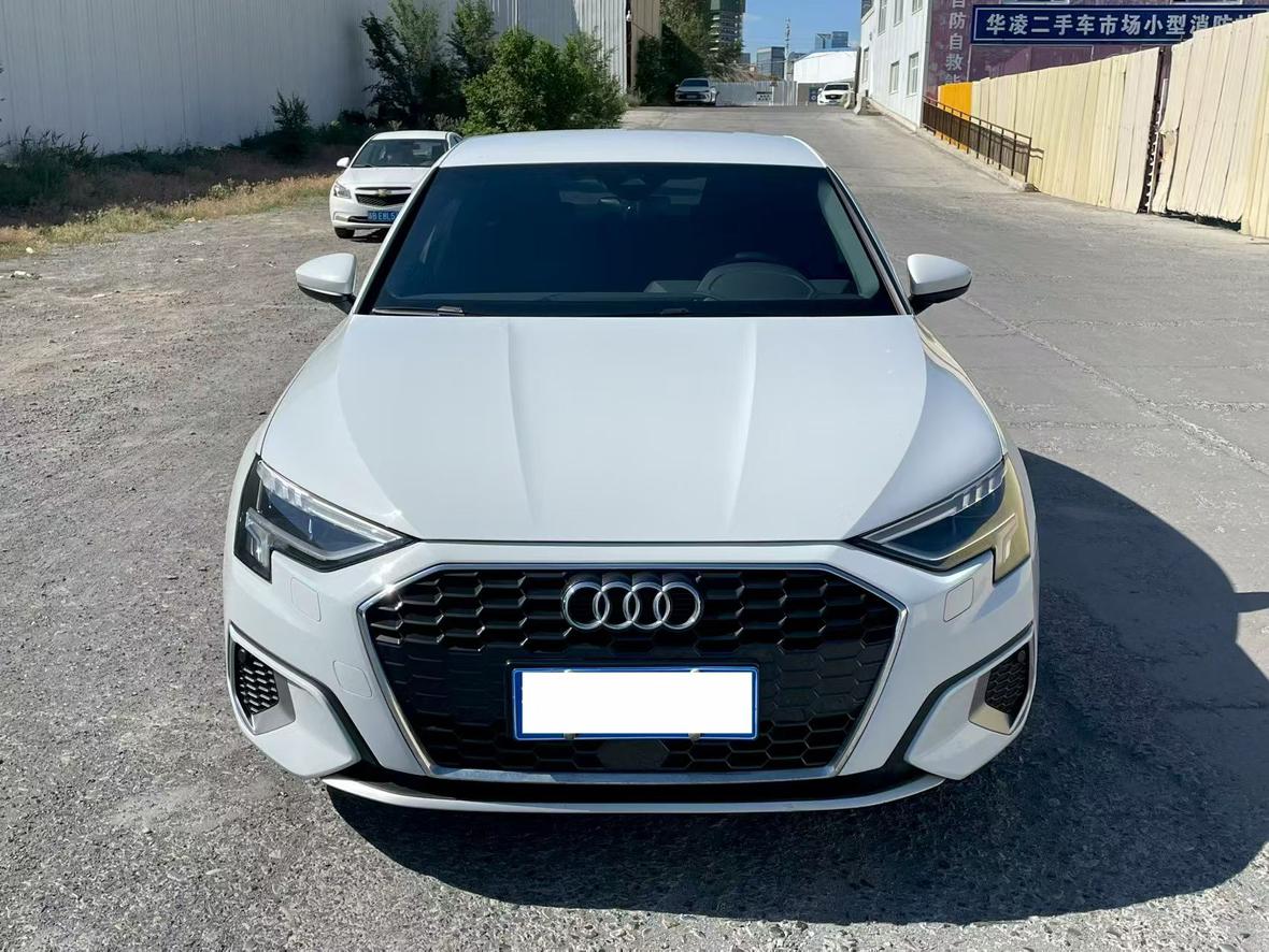 Audi A3 2021, фото 2