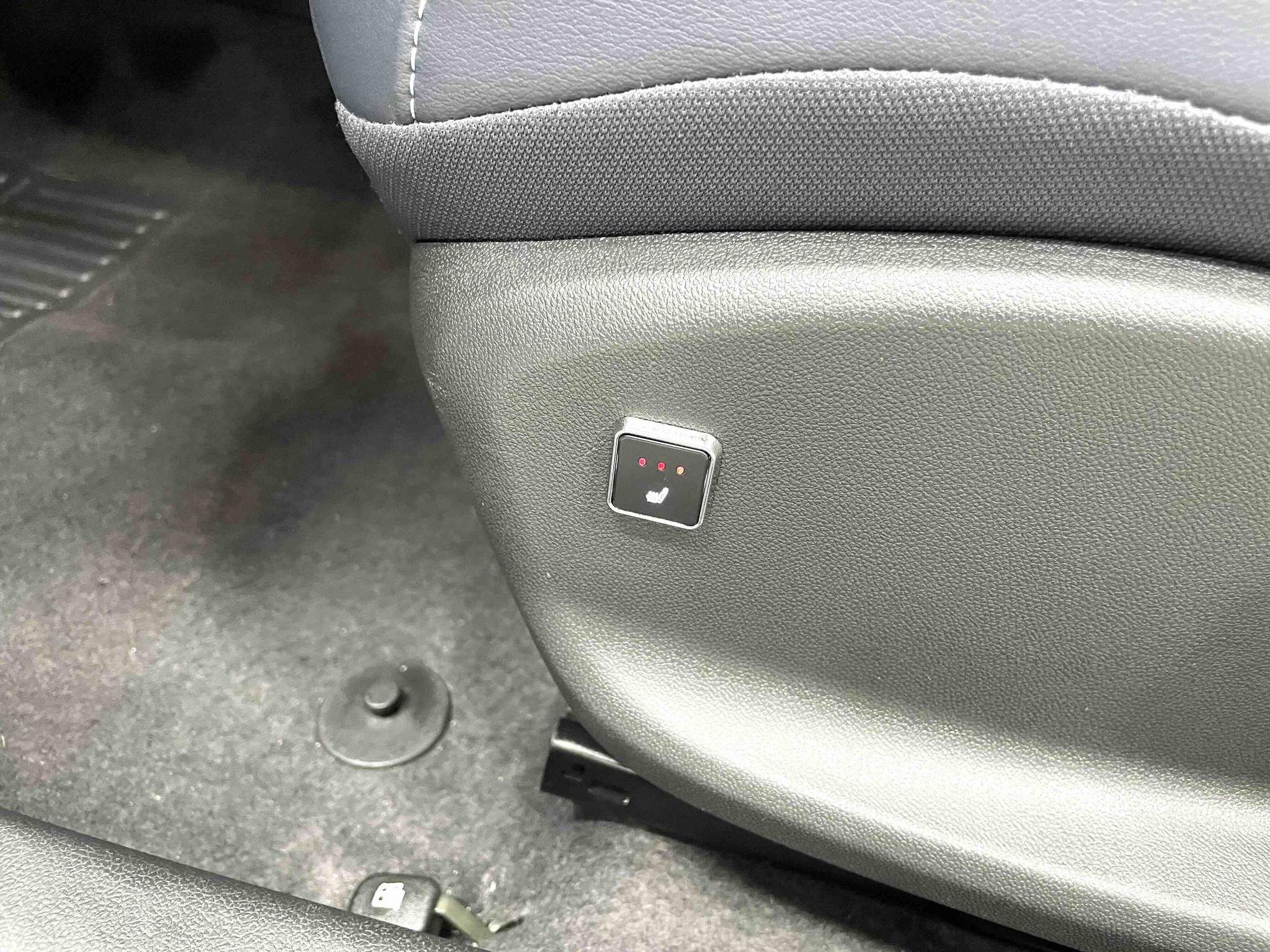Chevrolet Onix 2023, фото 15