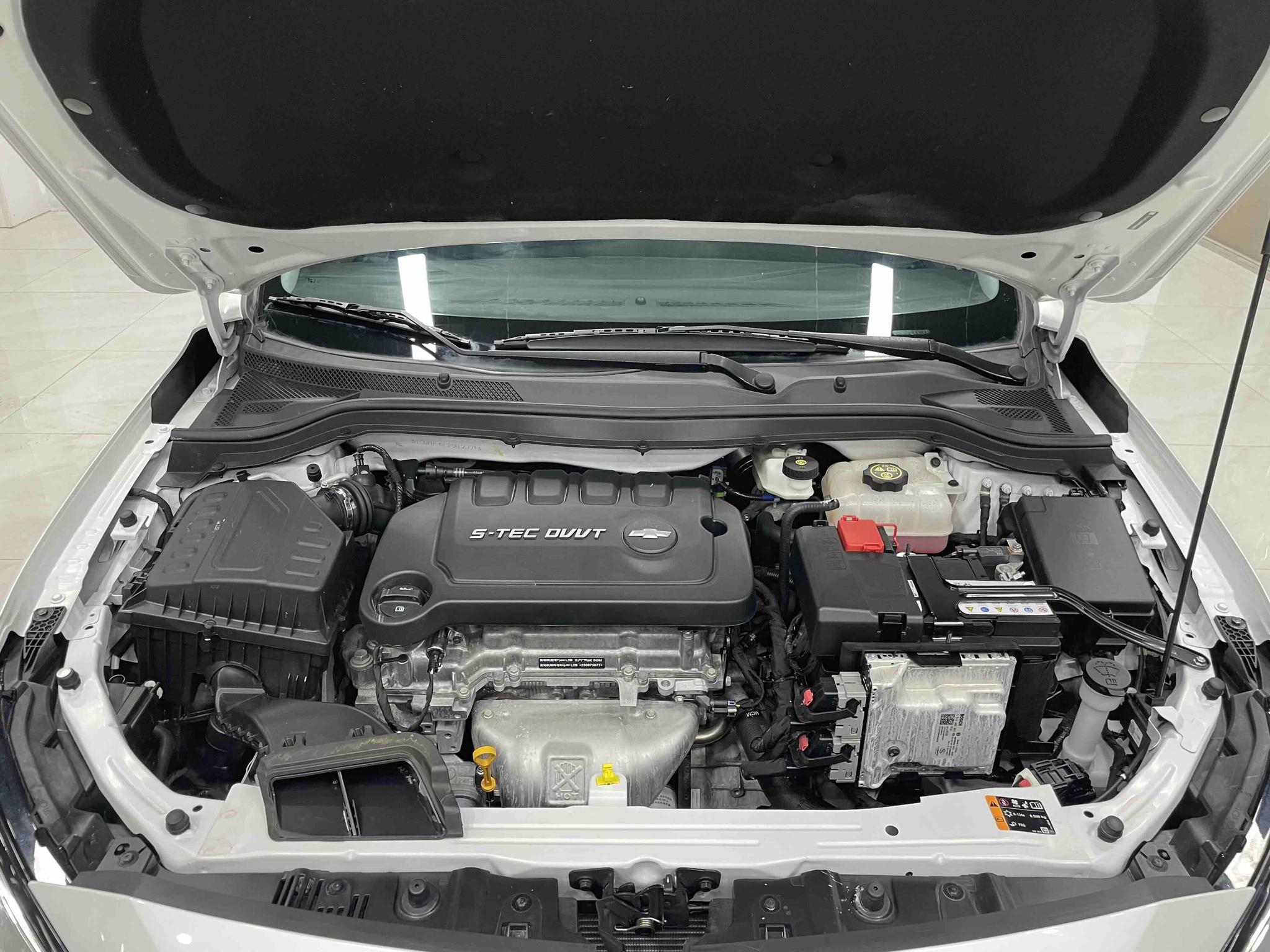 Chevrolet Onix 2023, фото 17