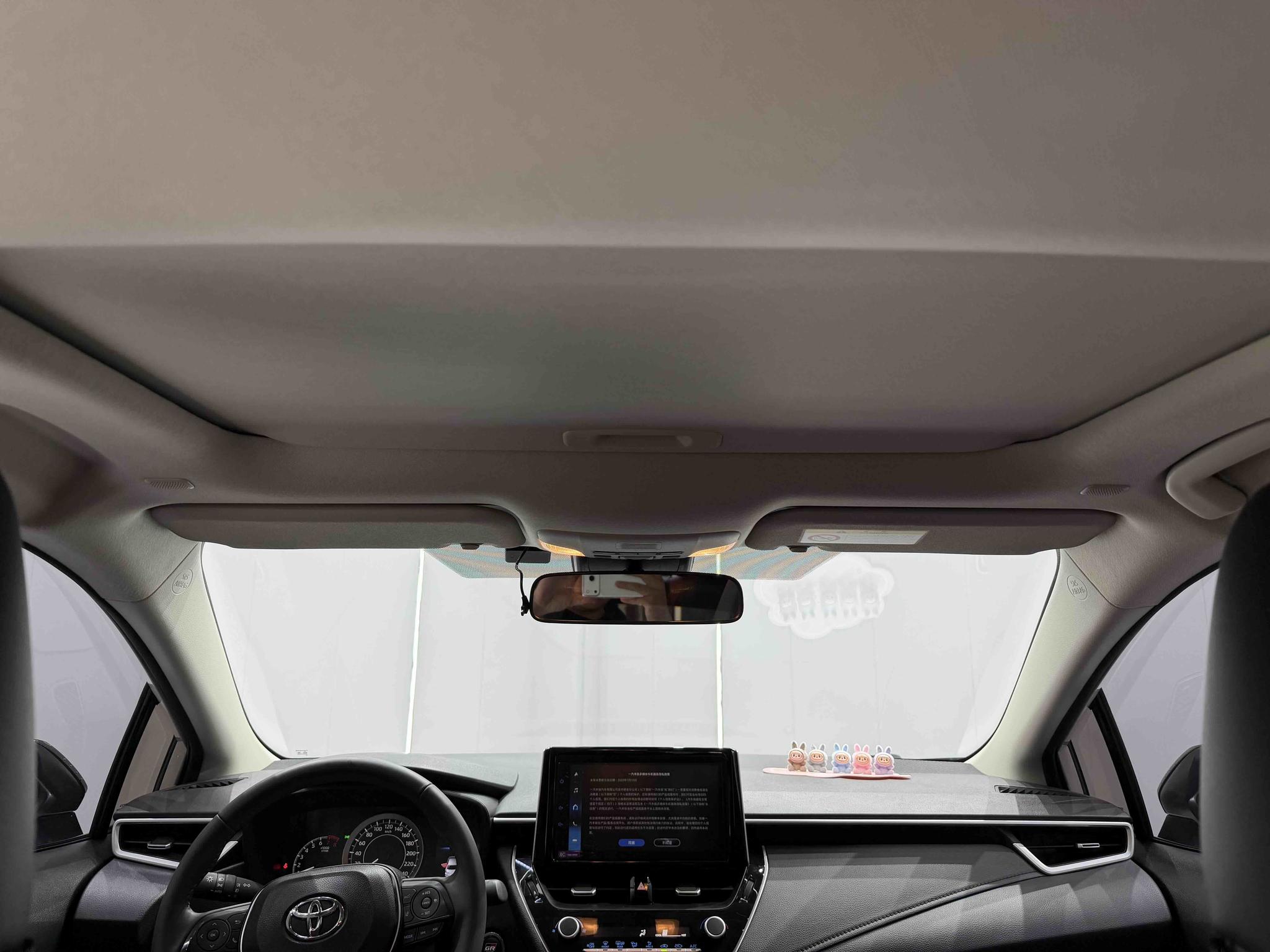 Toyota Corolla 2023, фото 14
