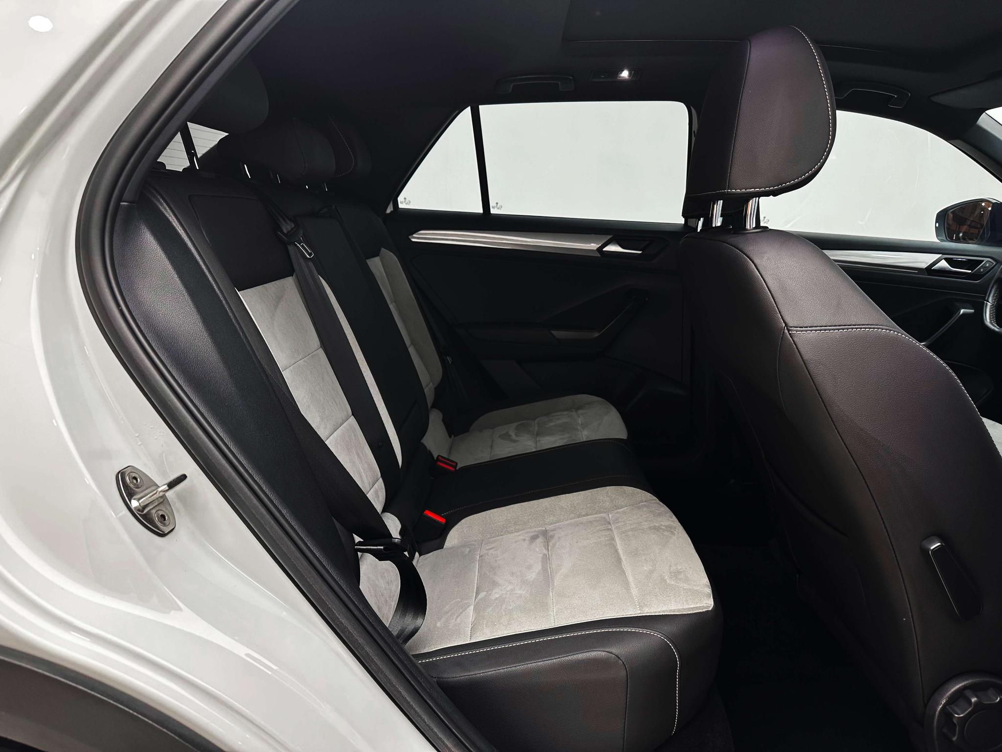 Volkswagen T-Roc 2022, фото 16