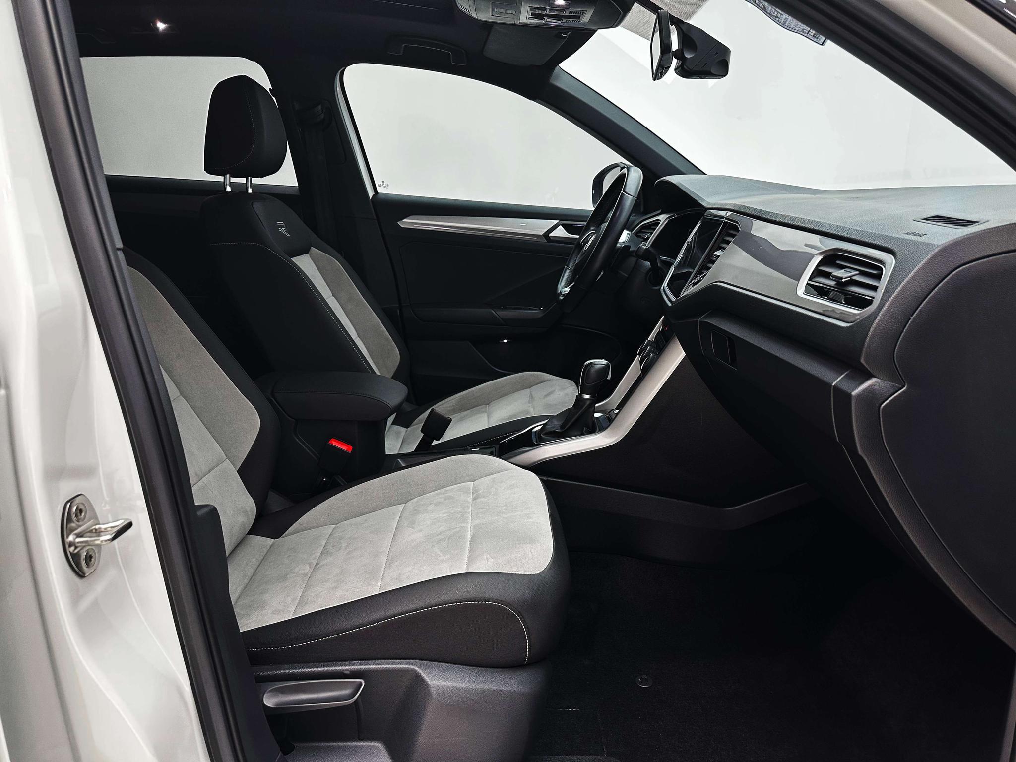 Volkswagen T-Roc 2022, фото 17