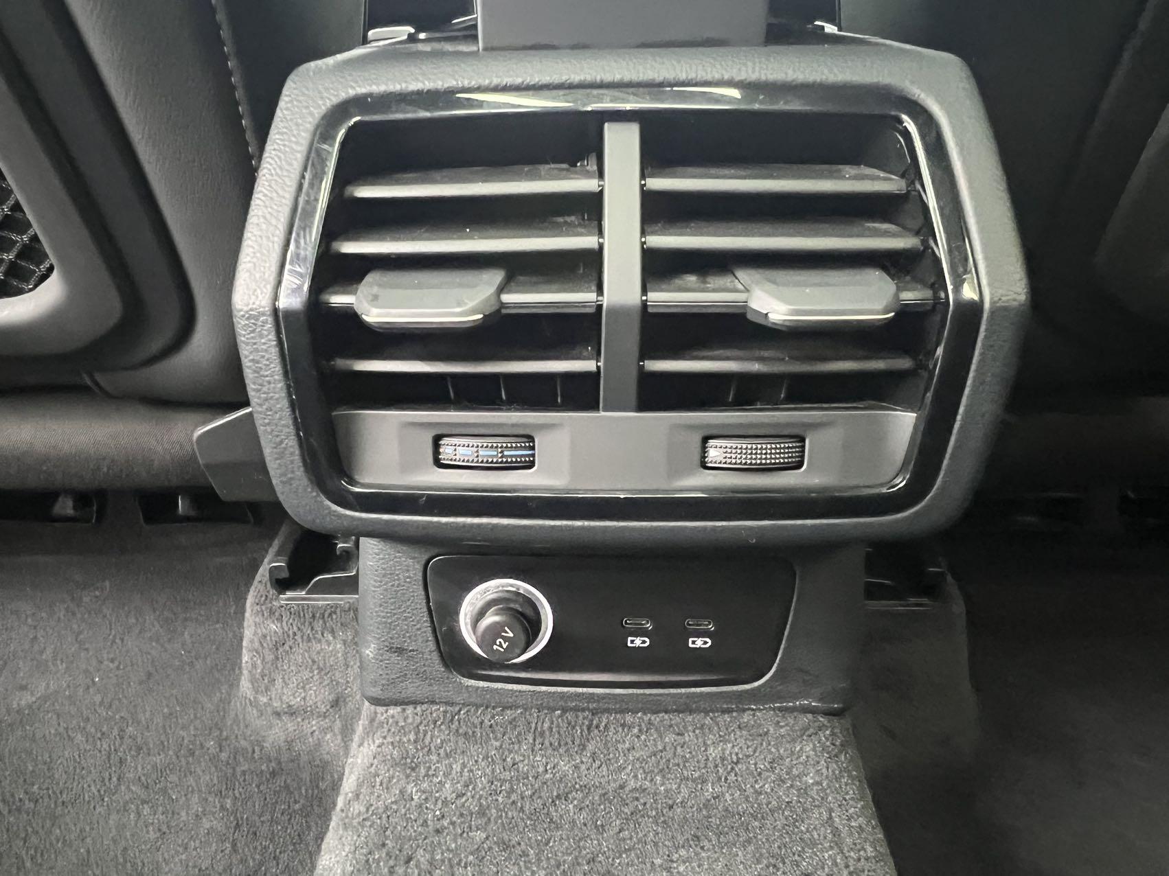 Audi Q3 2022, фото 15