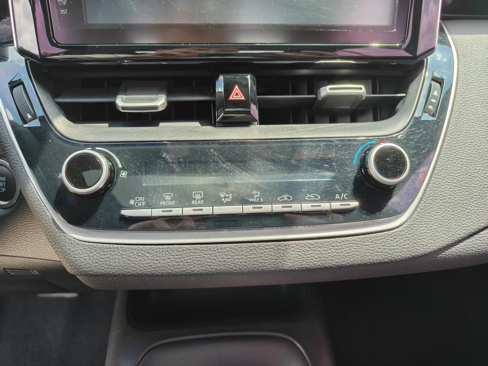 Toyota Corolla 2021, фото 15