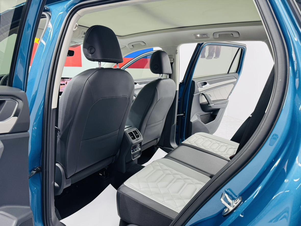 Volkswagen Tayron 2023, фото 8