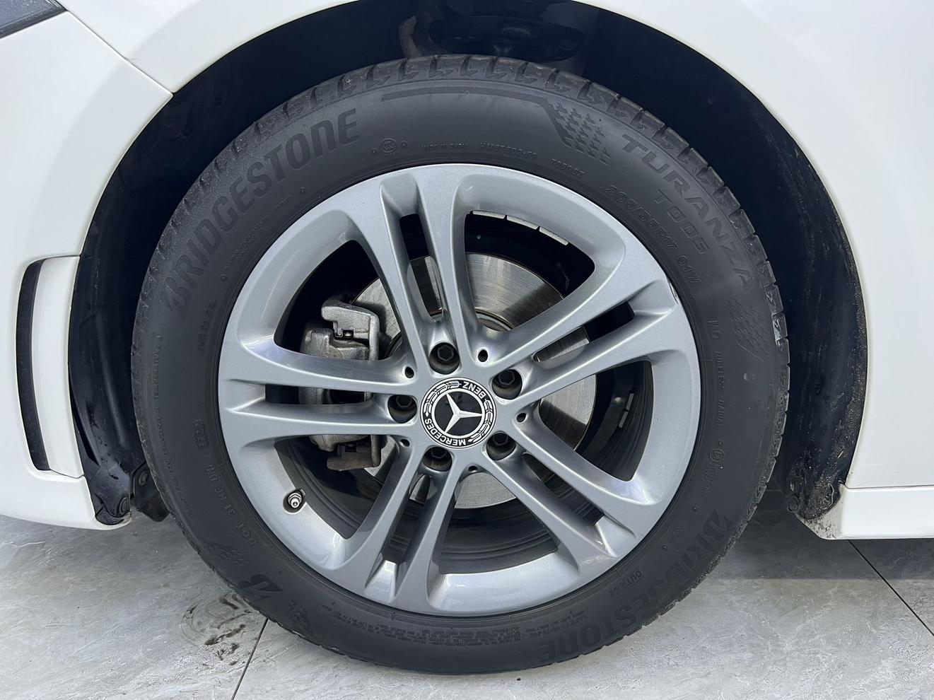 Mercedes-Benz A-Class 2022, фото 17