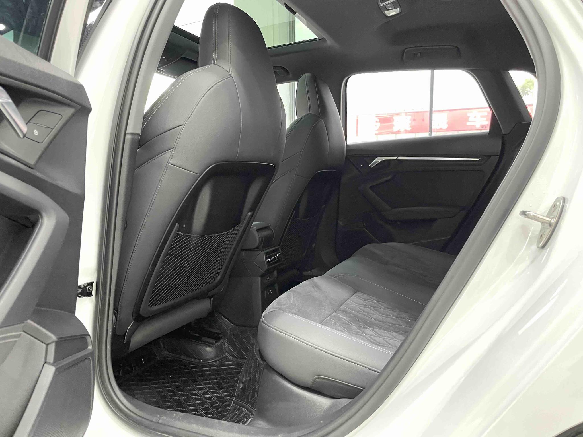 Audi A3 2023, фото 10