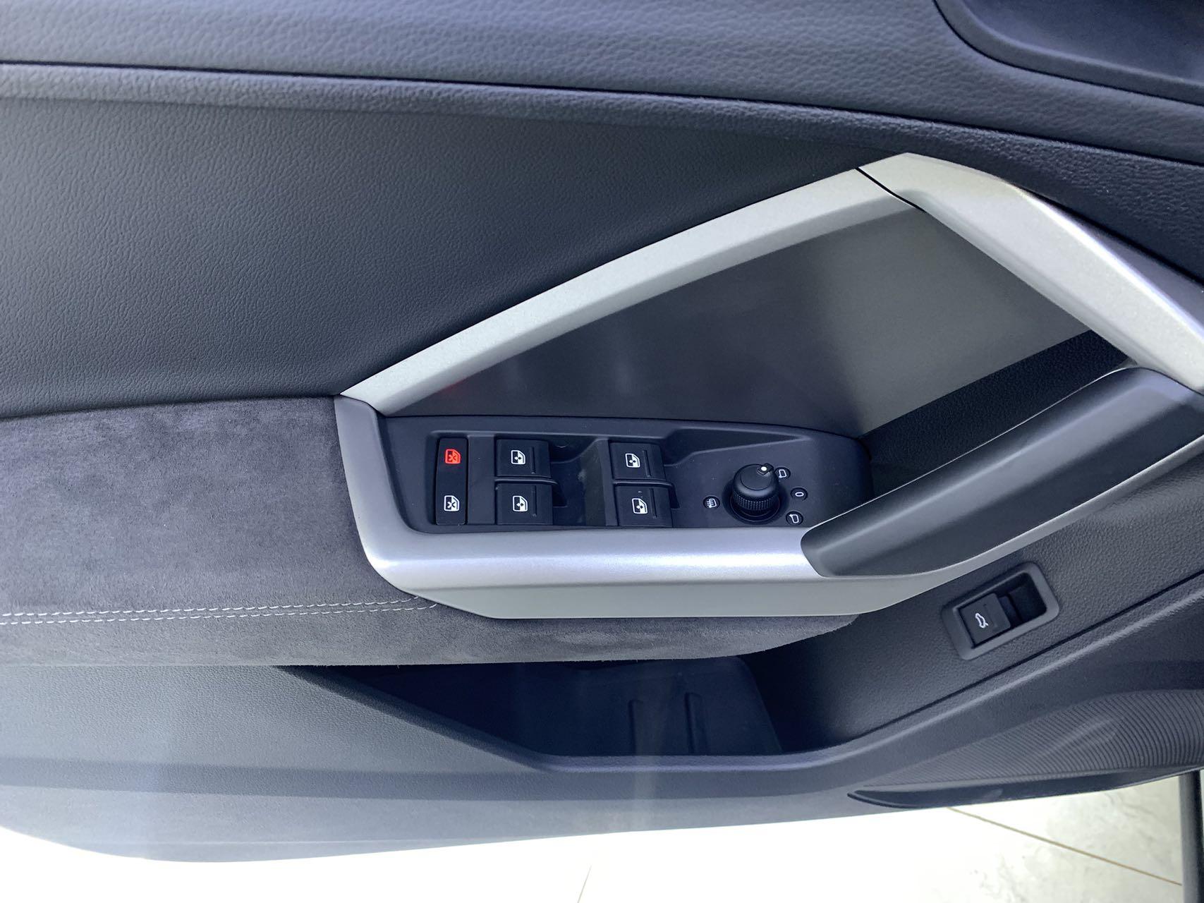 Audi Q3 2022, фото 4
