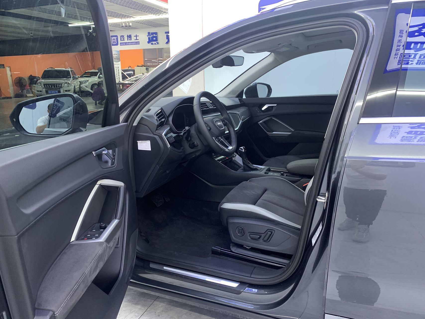 Audi Q3 2022, фото 11