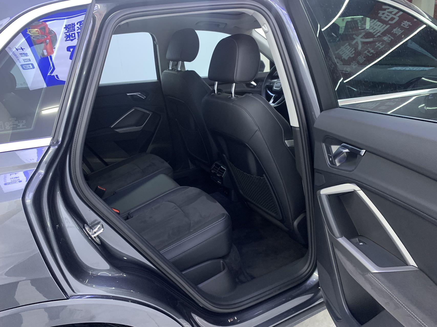 Audi Q3 2022, фото 15