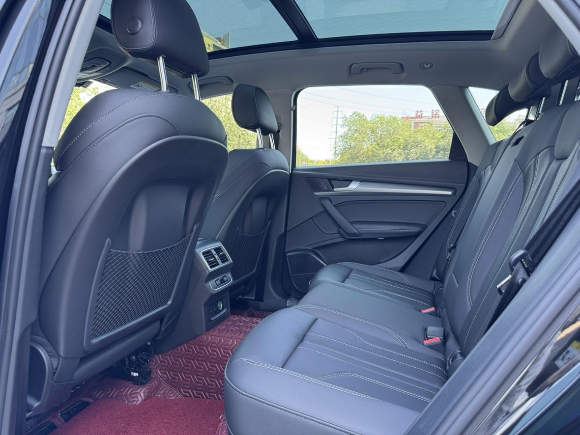 Audi Q5L 2022, фото 5