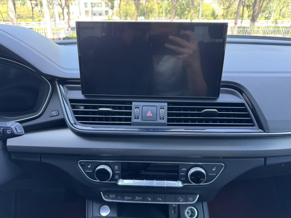 Audi Q5L 2022, фото 8