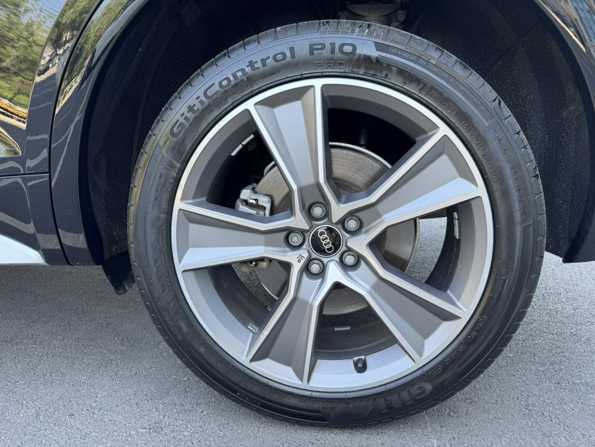 Audi Q5L 2022, фото 10