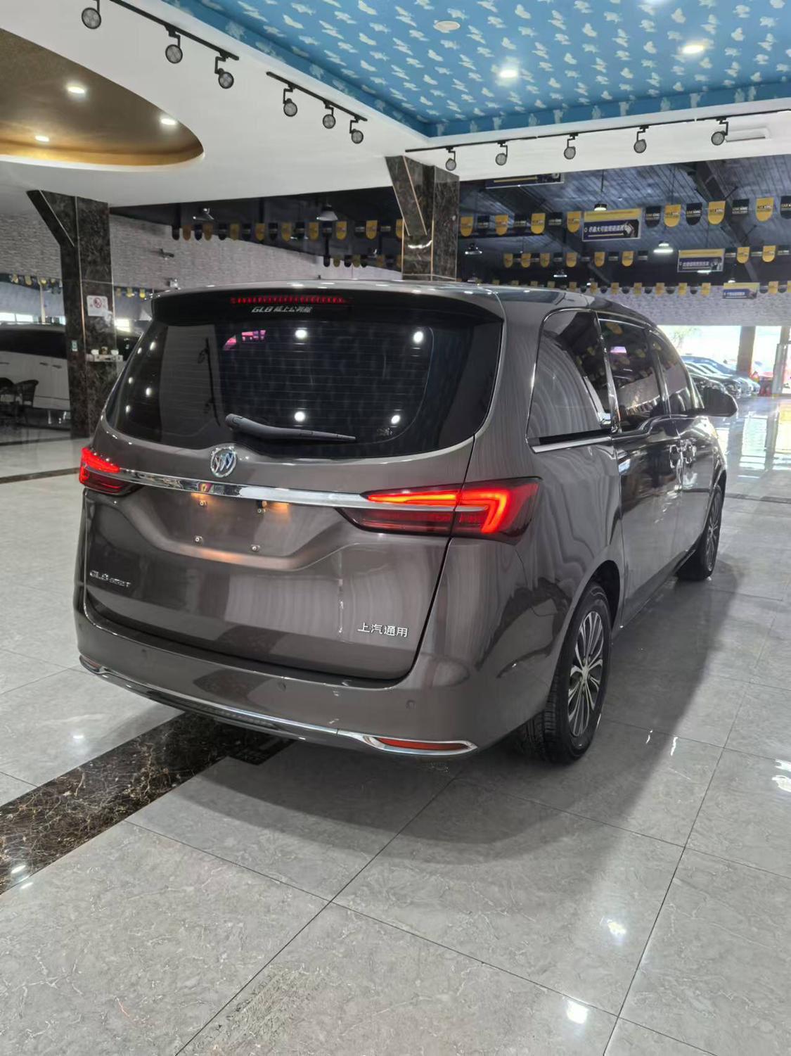 Buick GL8 2021, фото 4