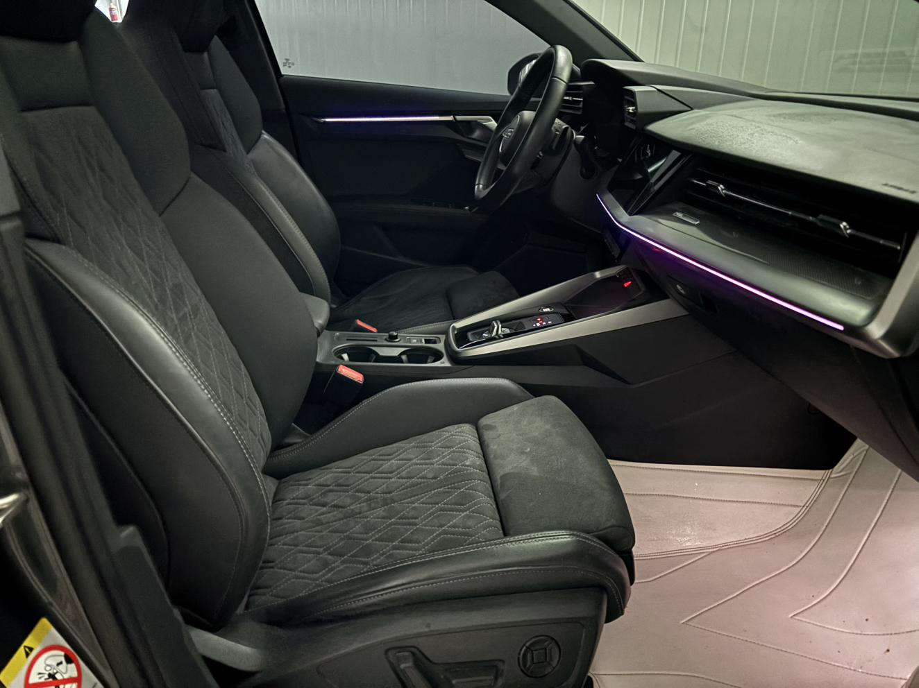 Audi A3 2022, фото 14