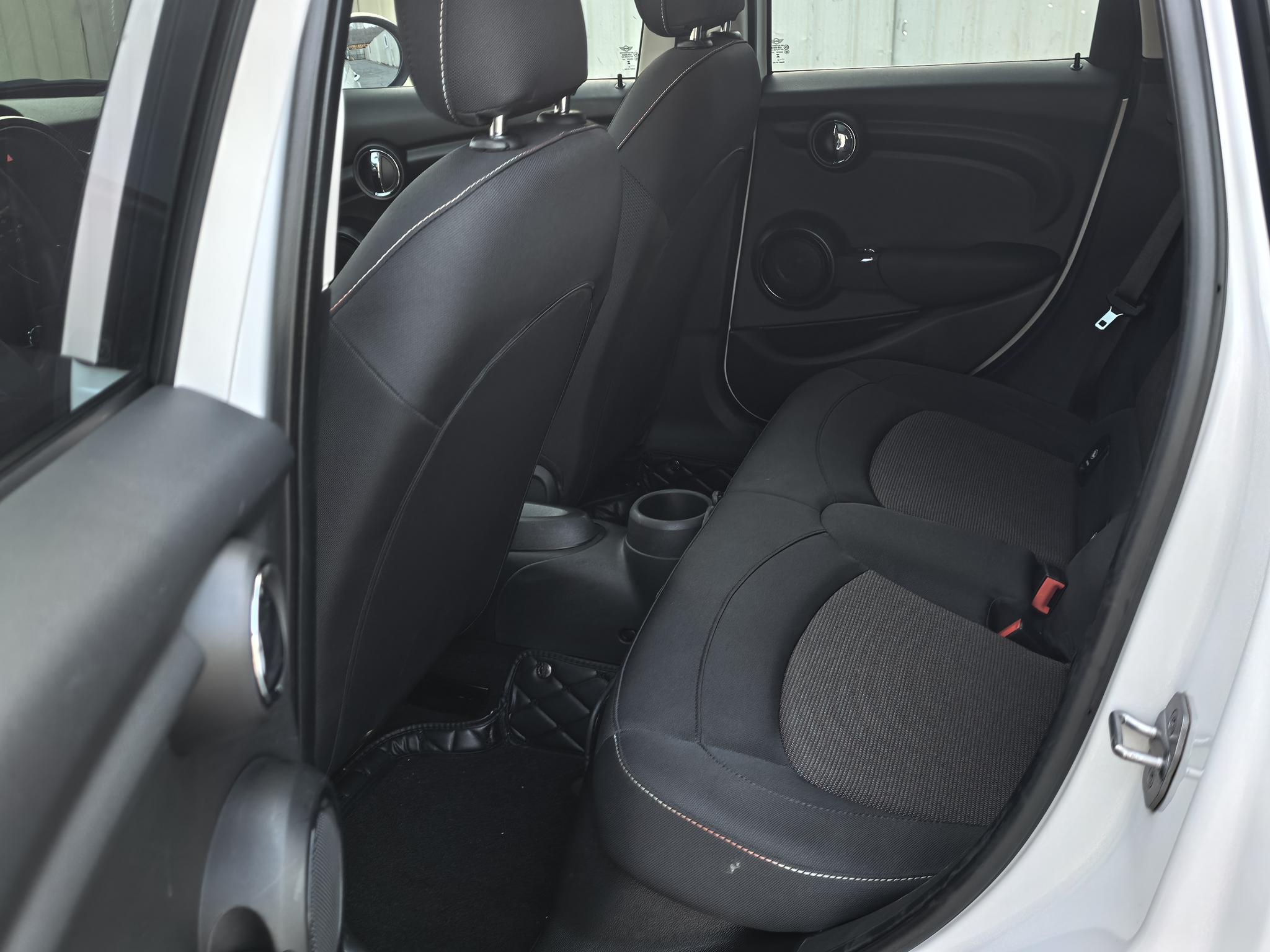 MINI Cooper 2023, фото 5