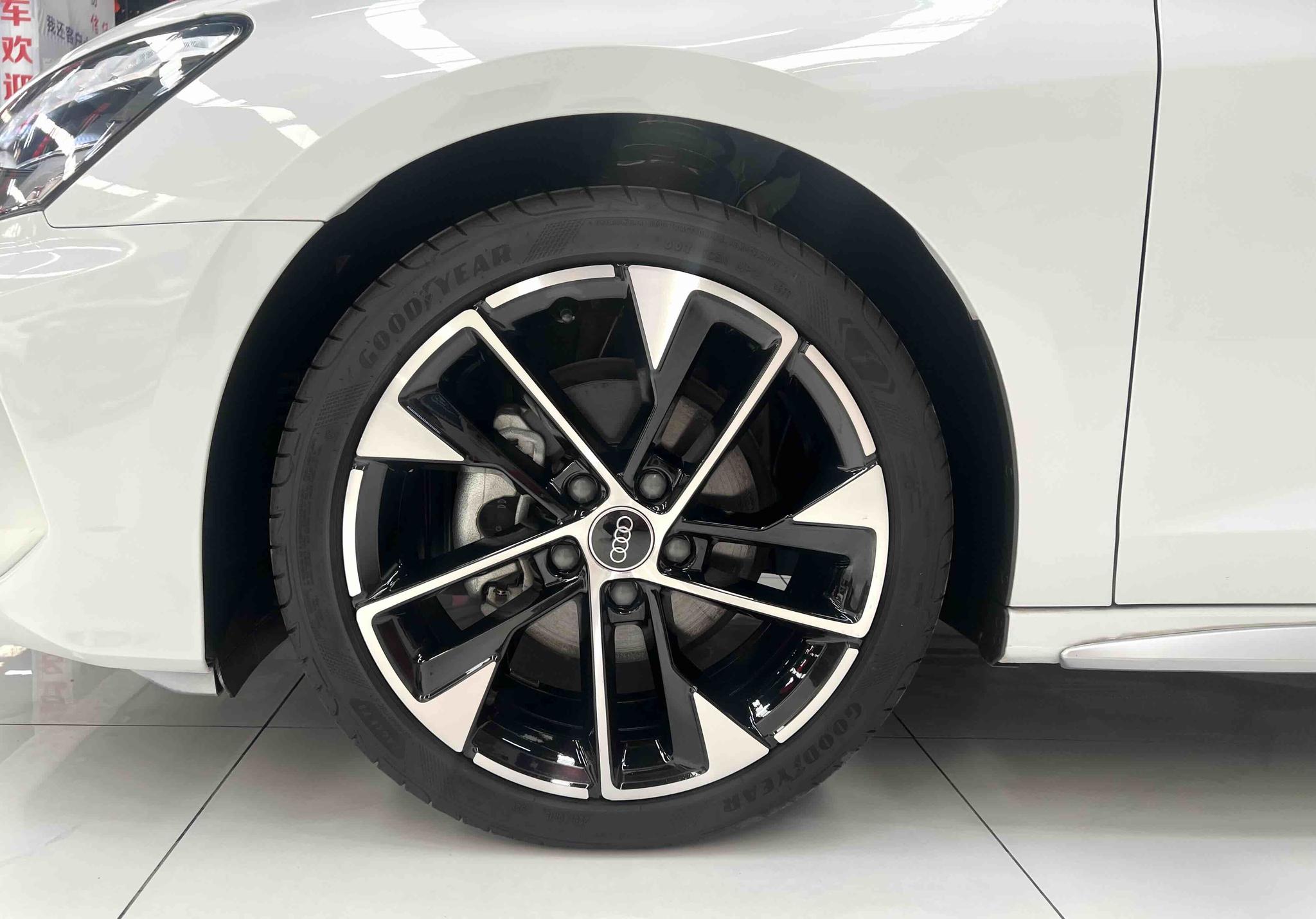 Audi A3 2022, фото 14