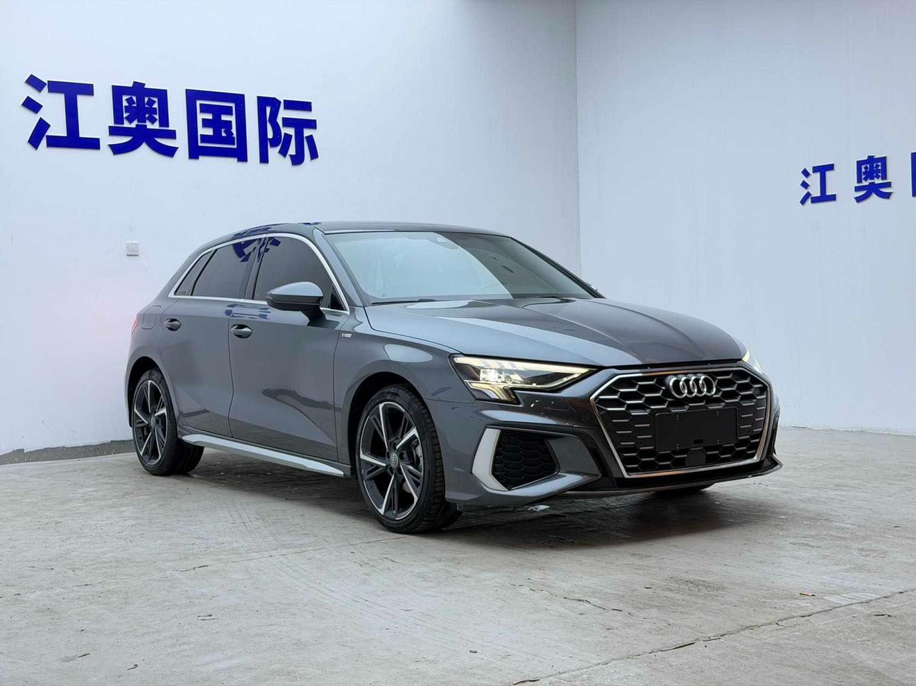 Audi A3 2021, фото 3