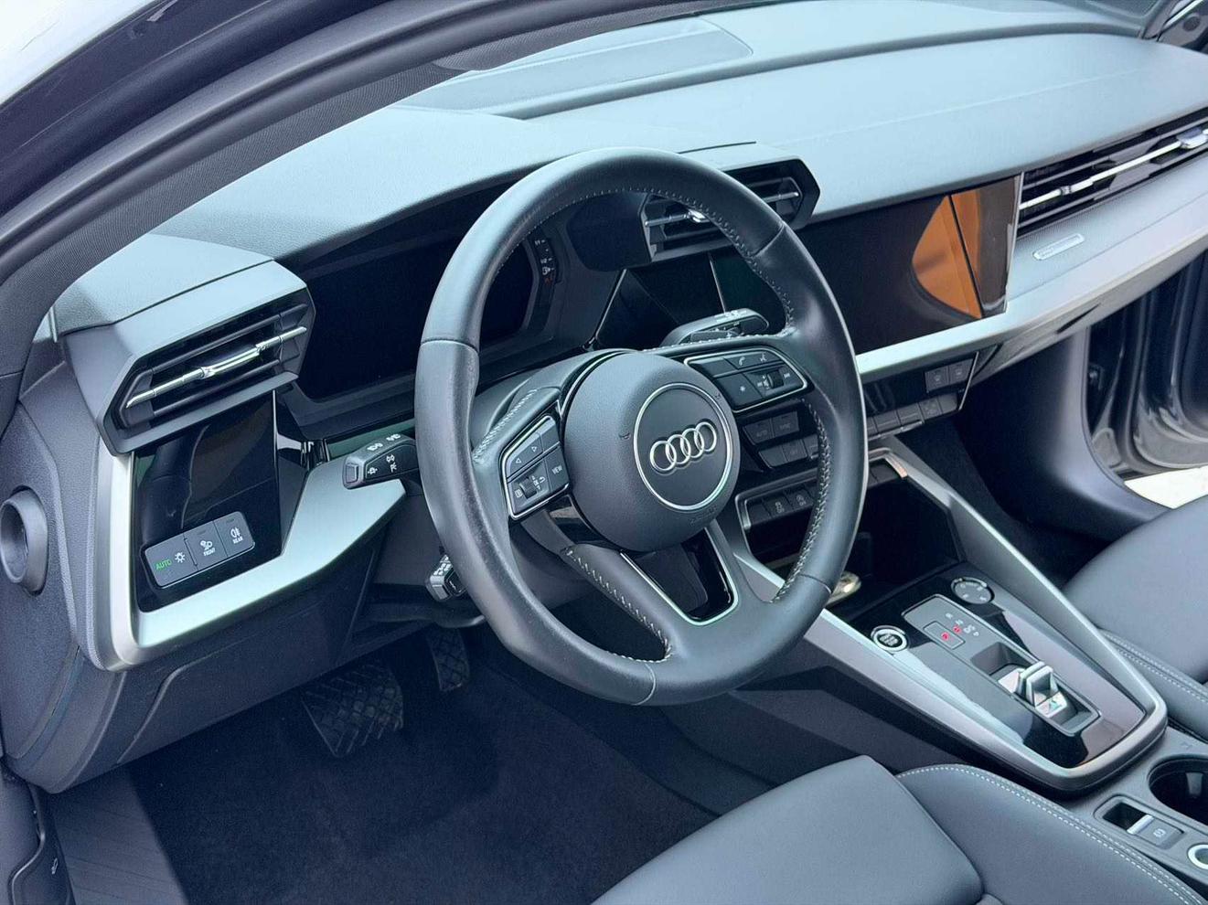 Audi A3 2021, фото 6