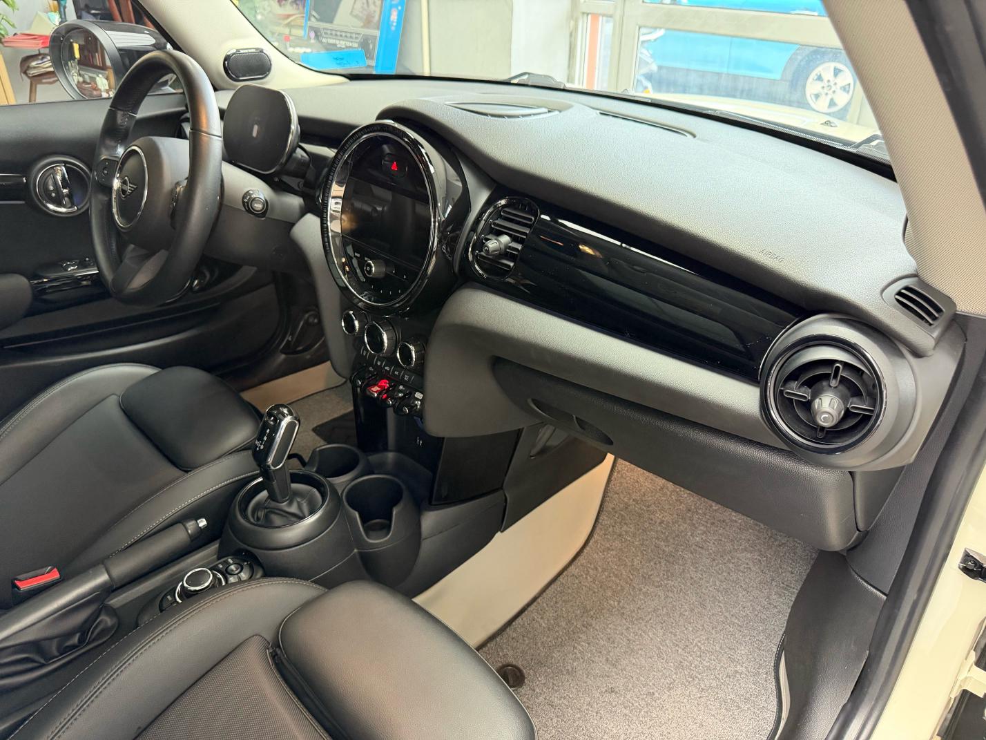 MINI Cooper 2022, фото 15