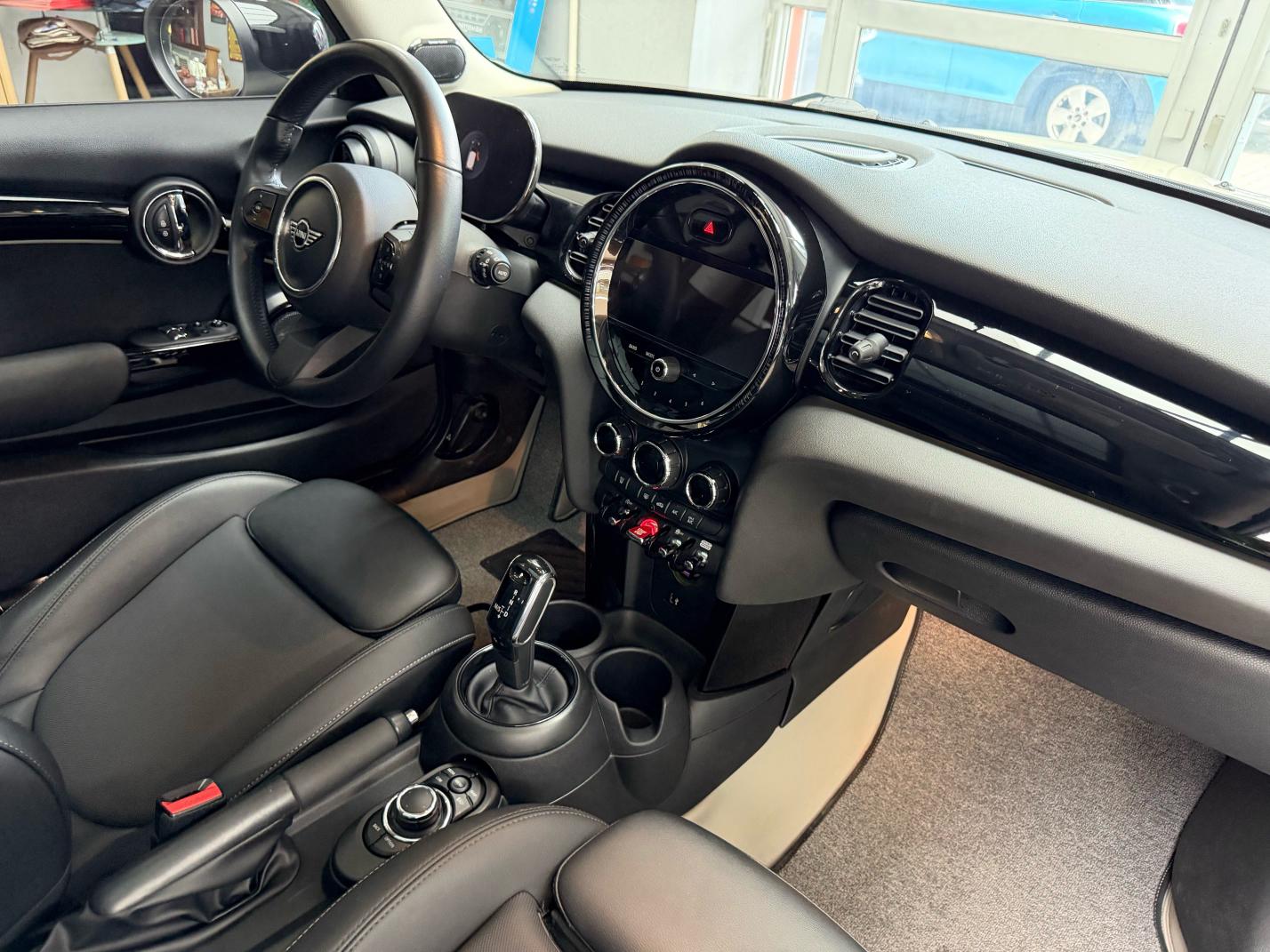 MINI Cooper 2022, фото 17