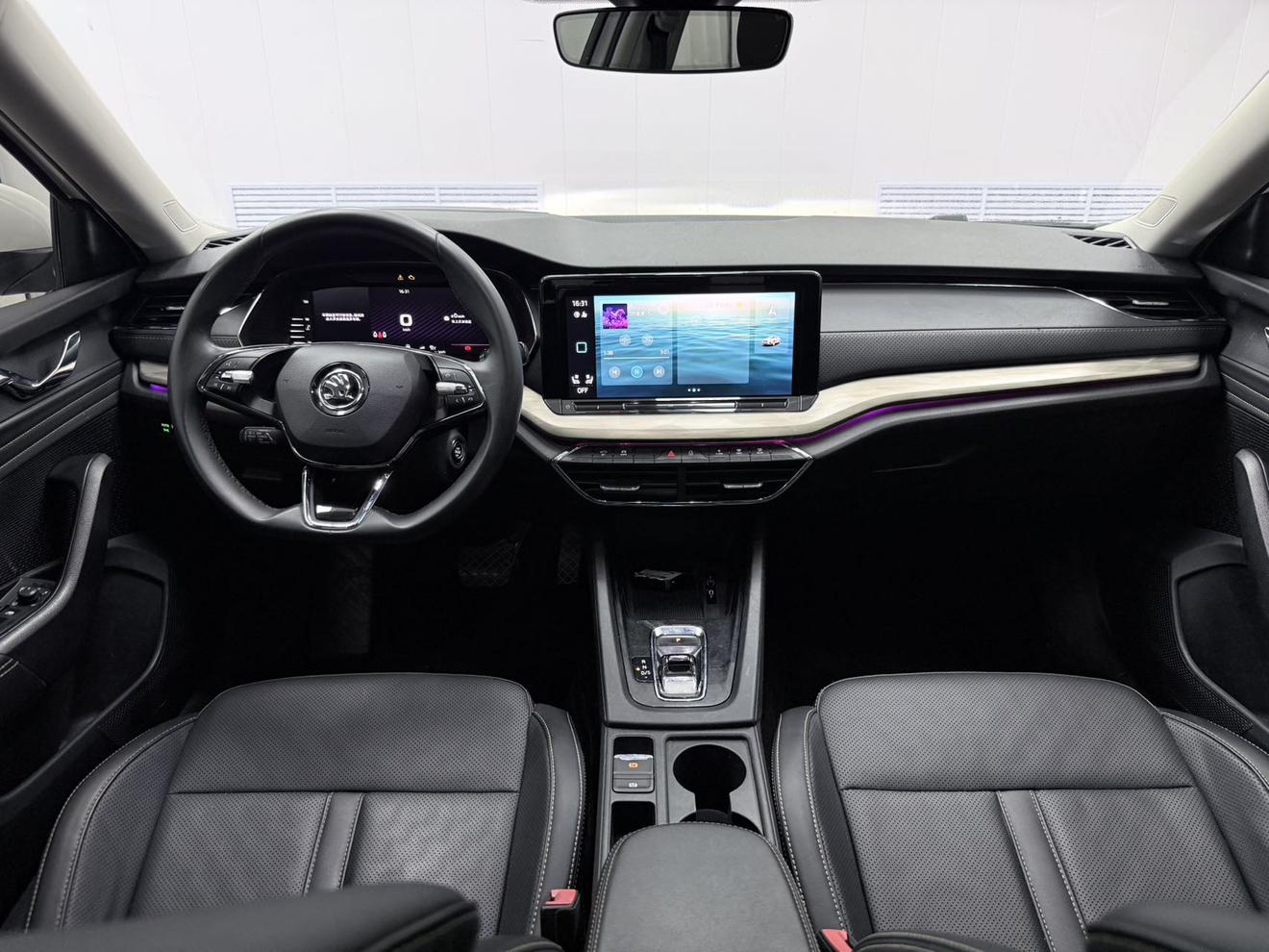 Skoda Octavia 2022, фото 8