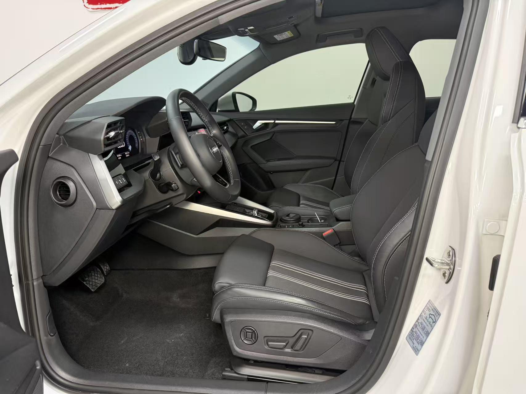 Audi A3 2022, фото 16