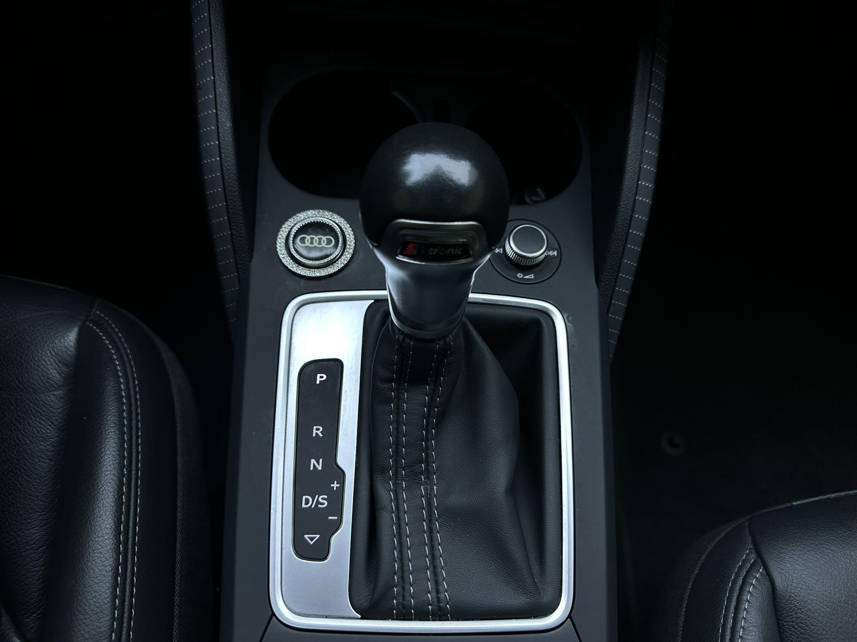 Audi Q2L 2022, фото 15