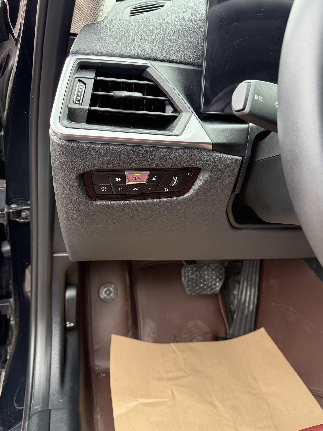BMW 3 2023, фото 8