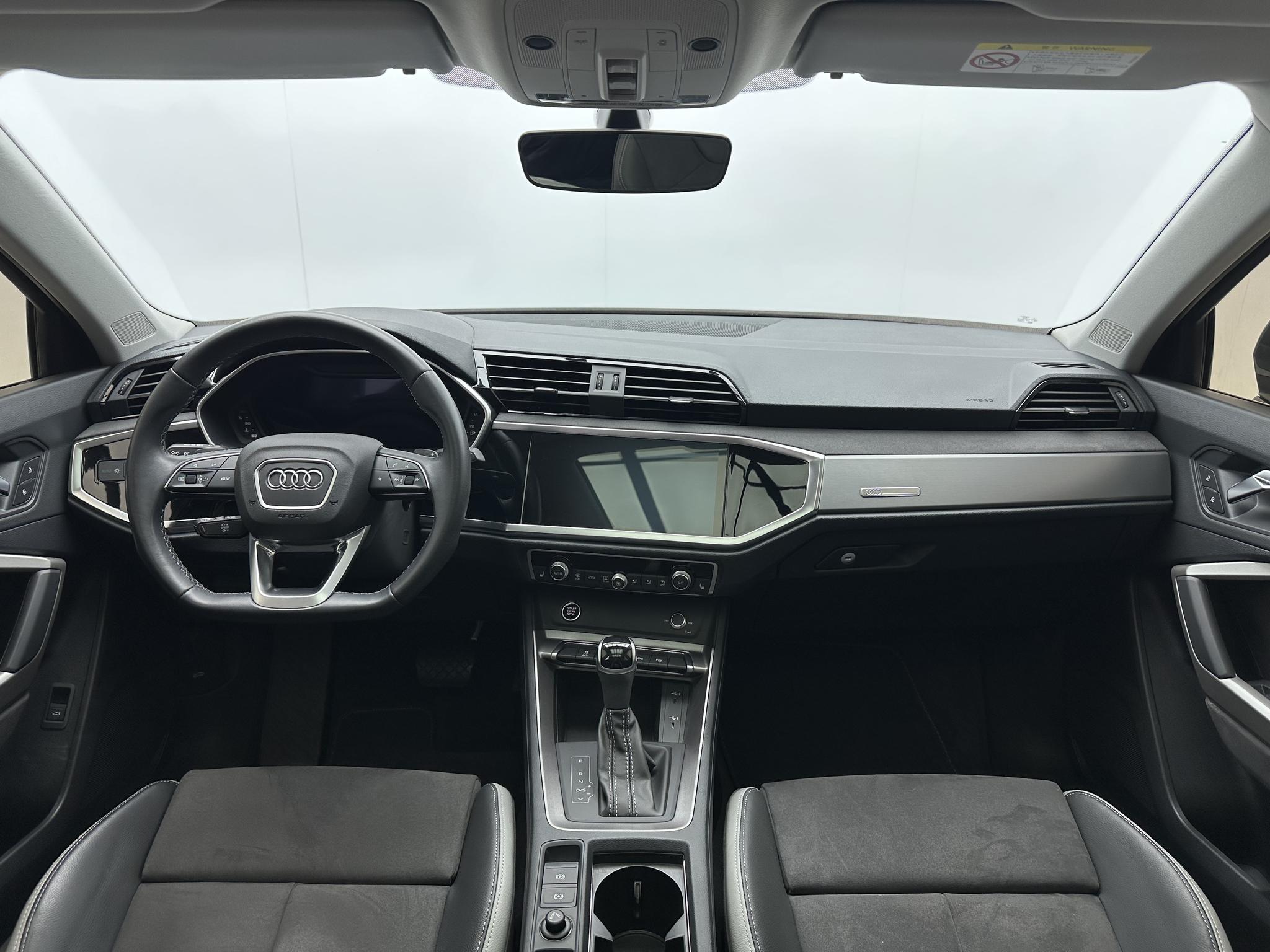 Audi Q3 2022, фото 7
