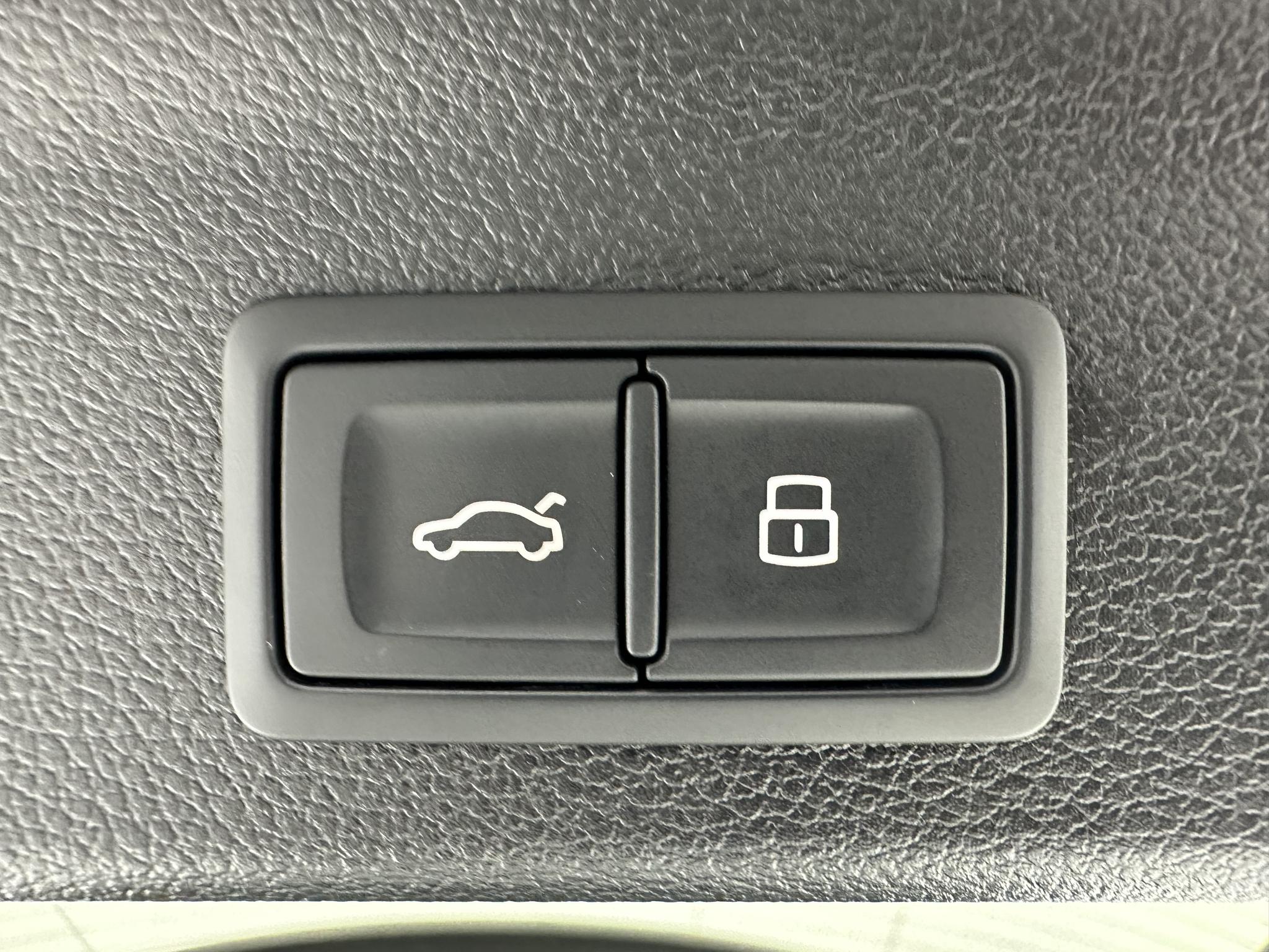 Audi Q3 2022, фото 17