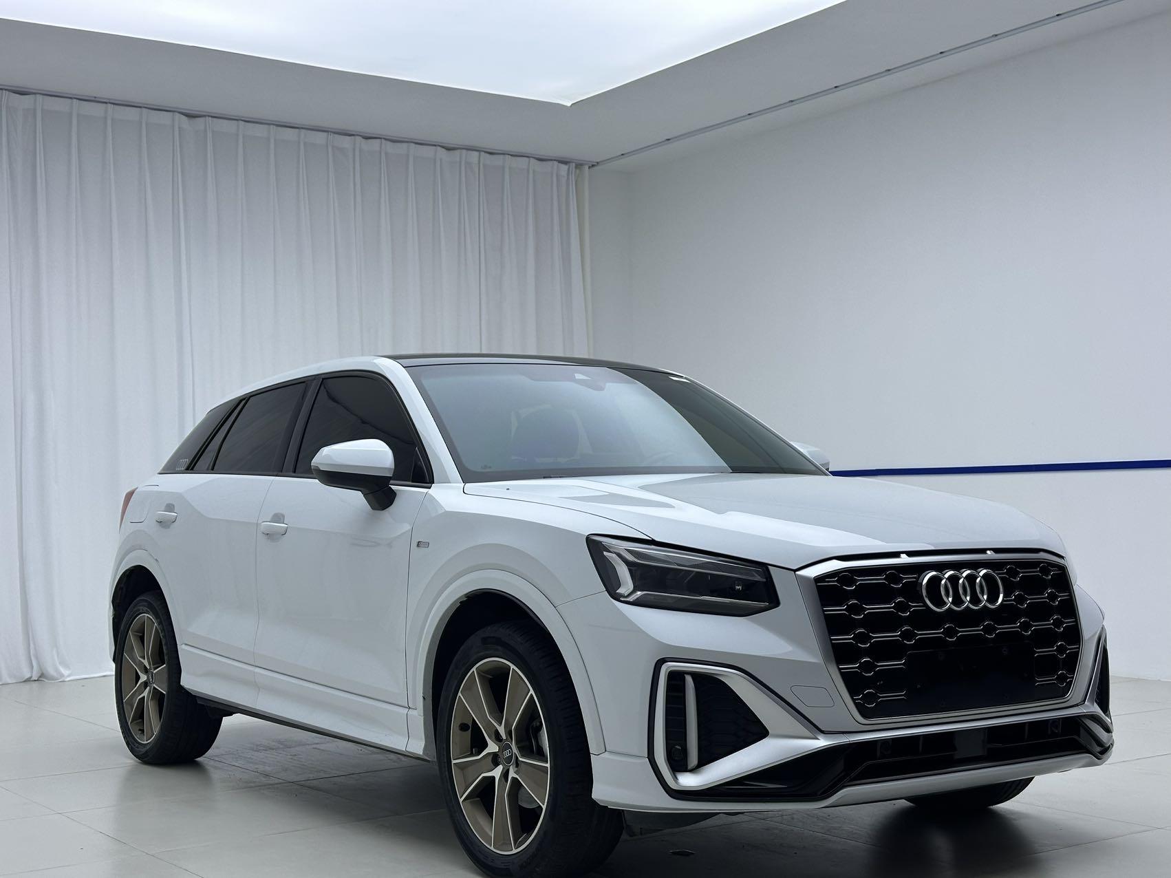 Audi Q2L 2022, фото 3