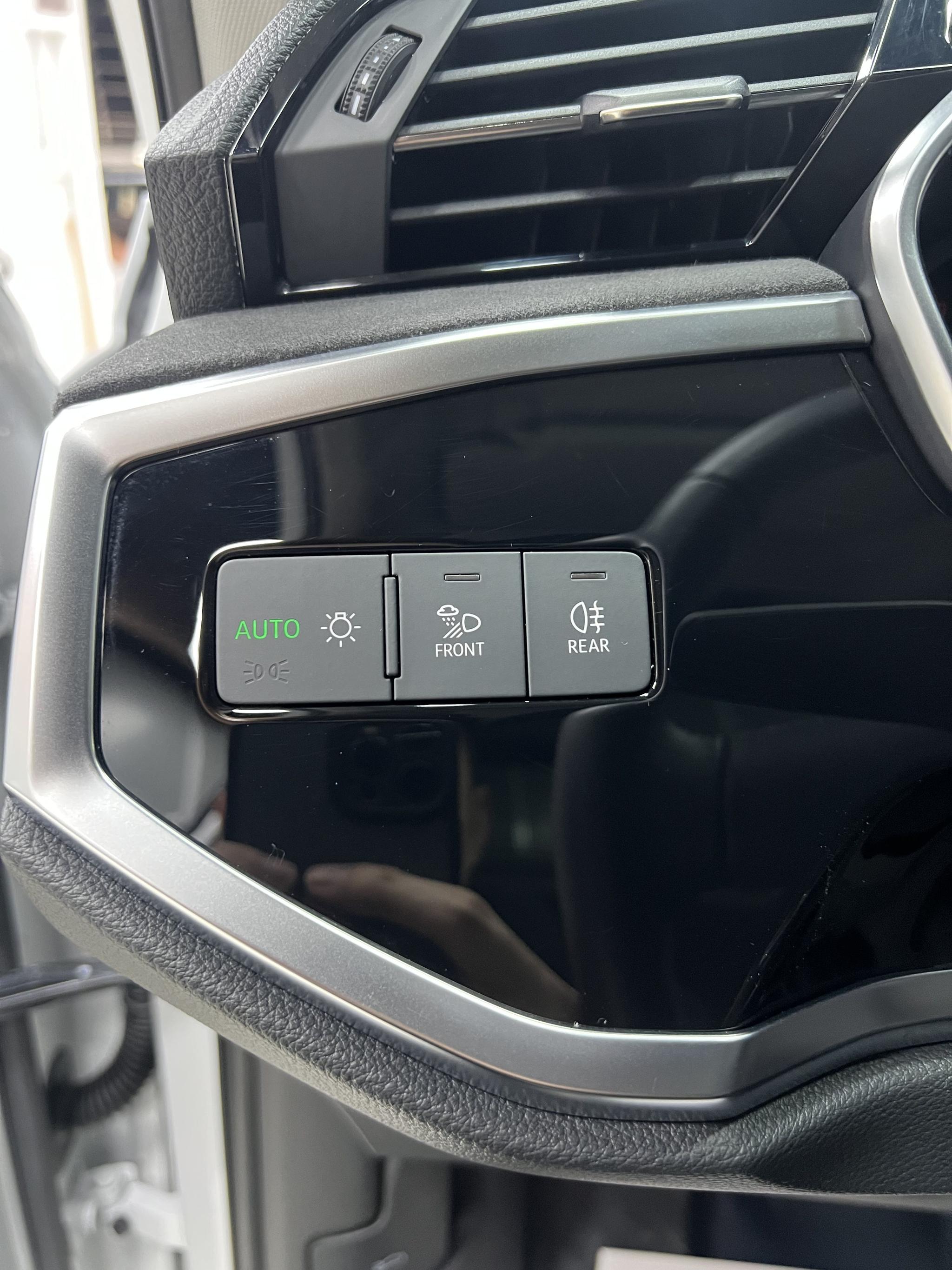 Audi Q3 2023, фото 17