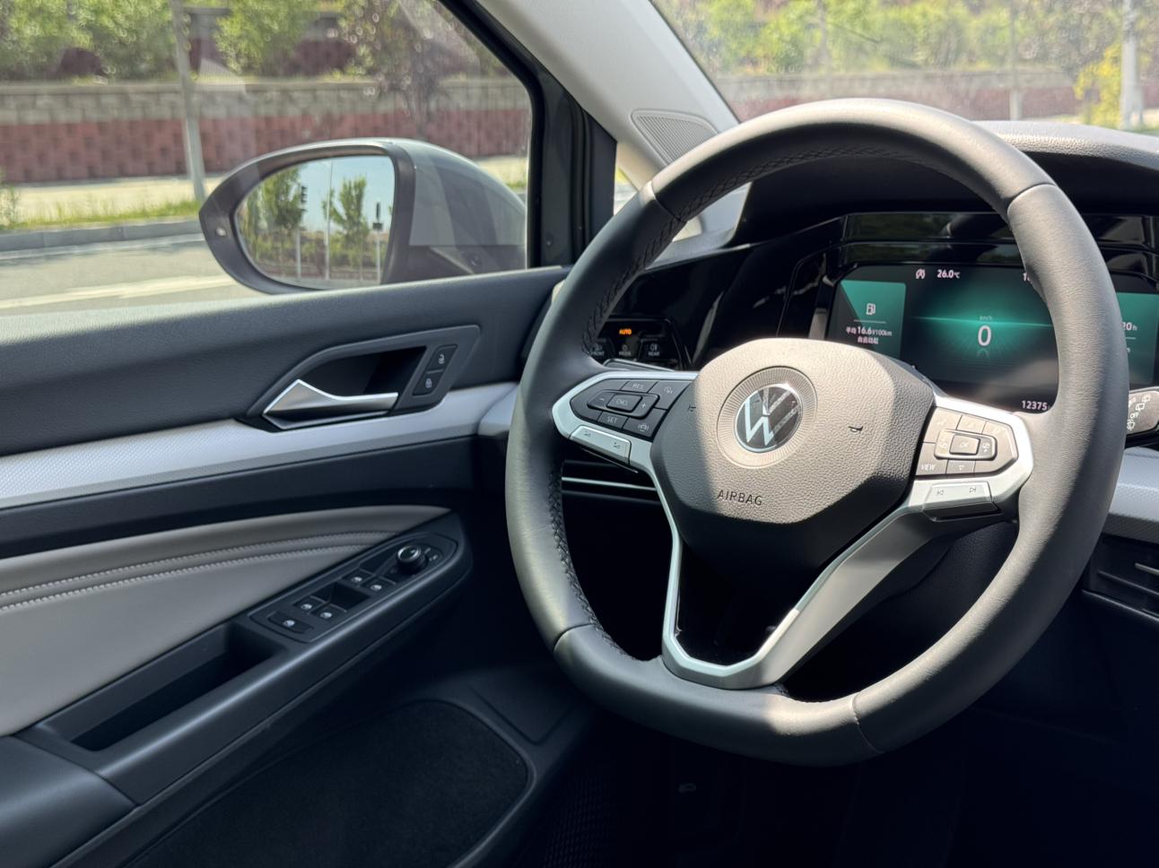 Volkswagen Golf 2023, фото 9