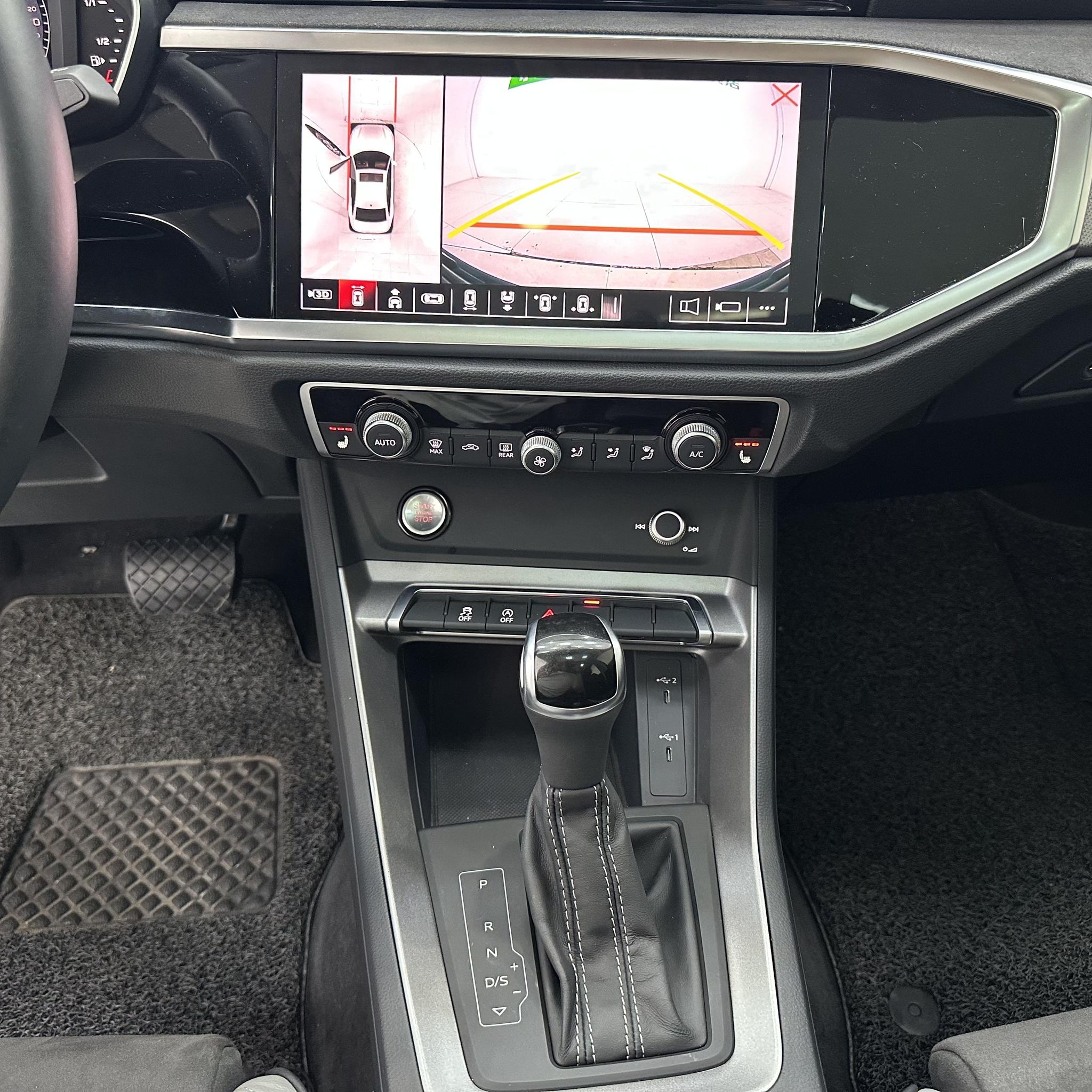 Audi Q3 2023, фото 14