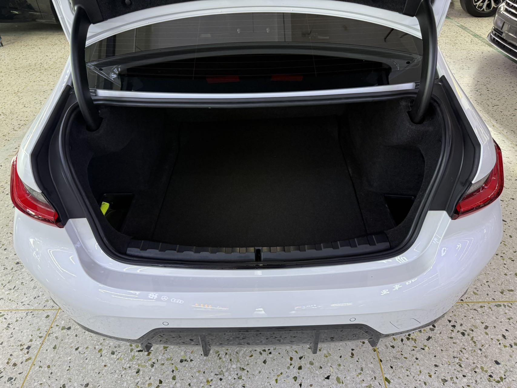BMW 3 2023, фото 10