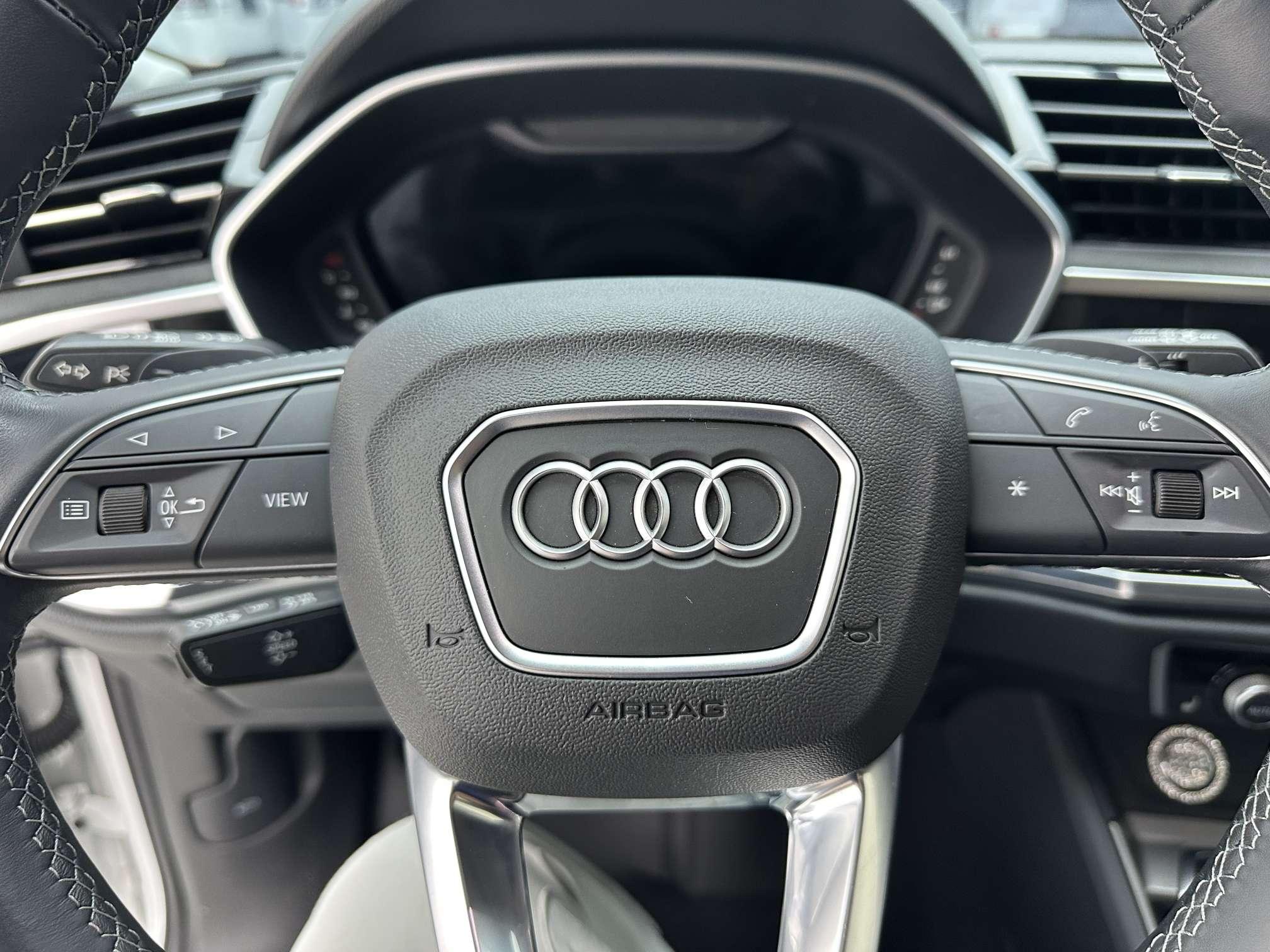 Audi Q3 2023, фото 14