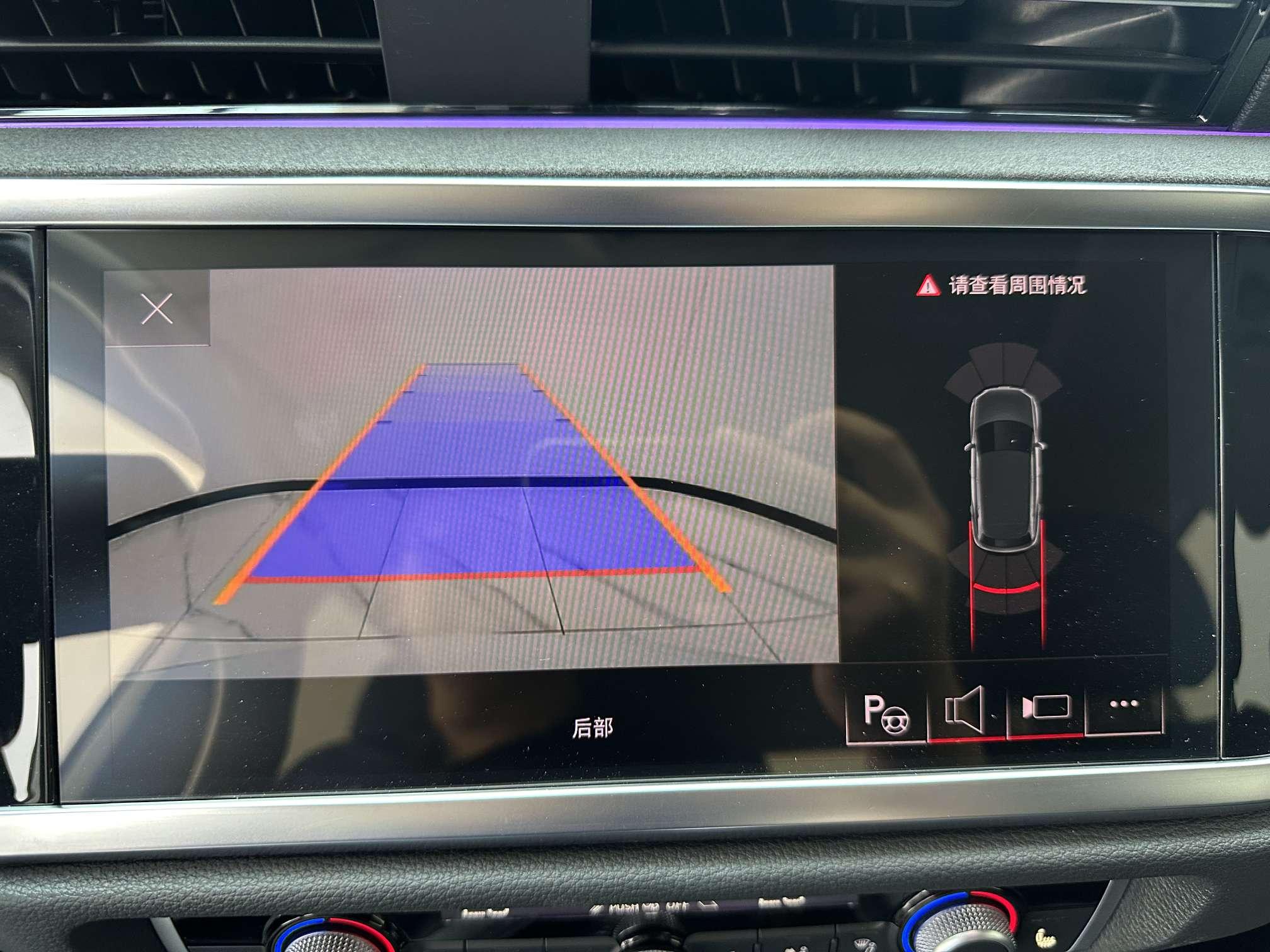 Audi Q3 2023, фото 16