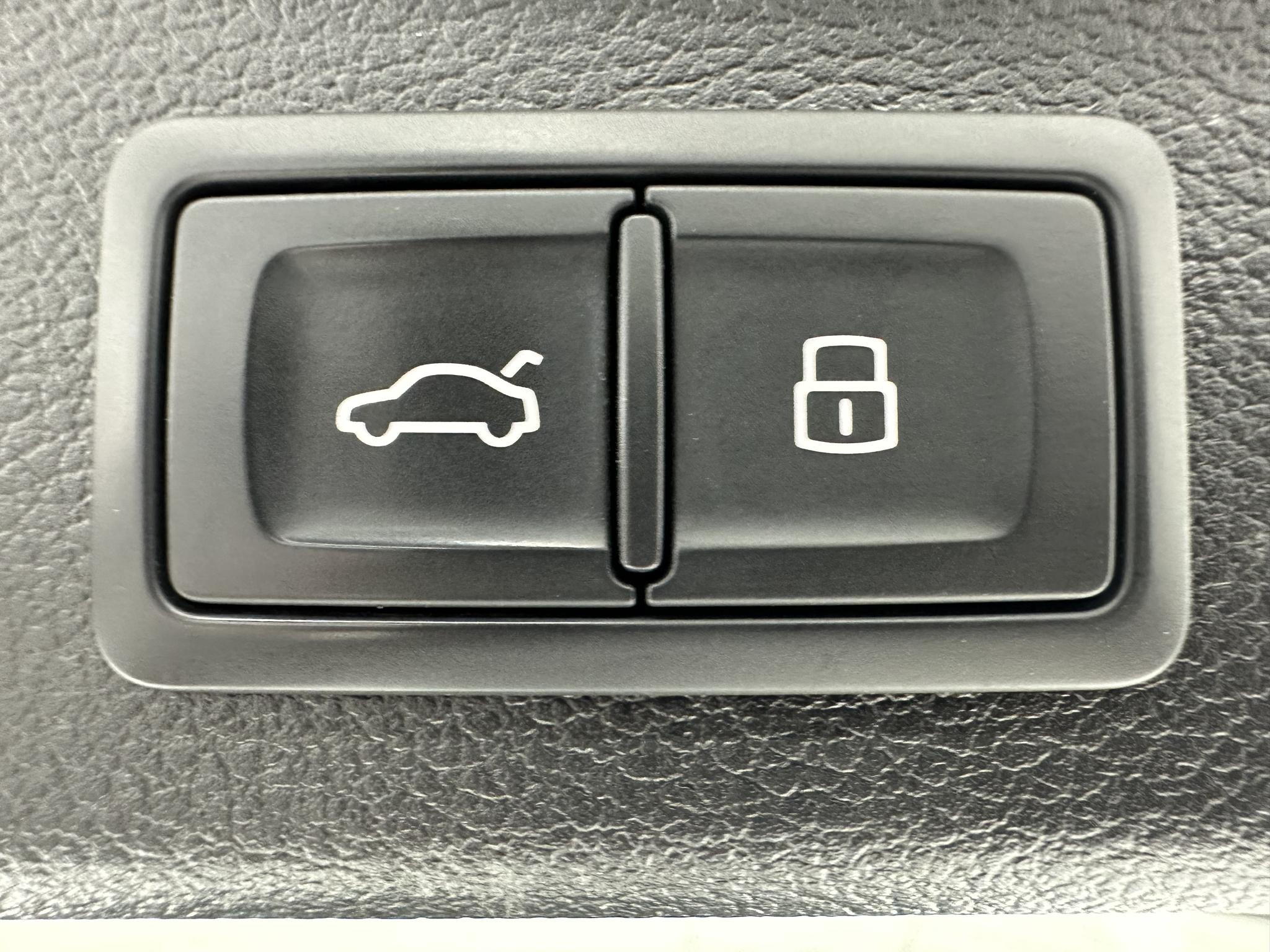 Audi Q3 2023, фото 17