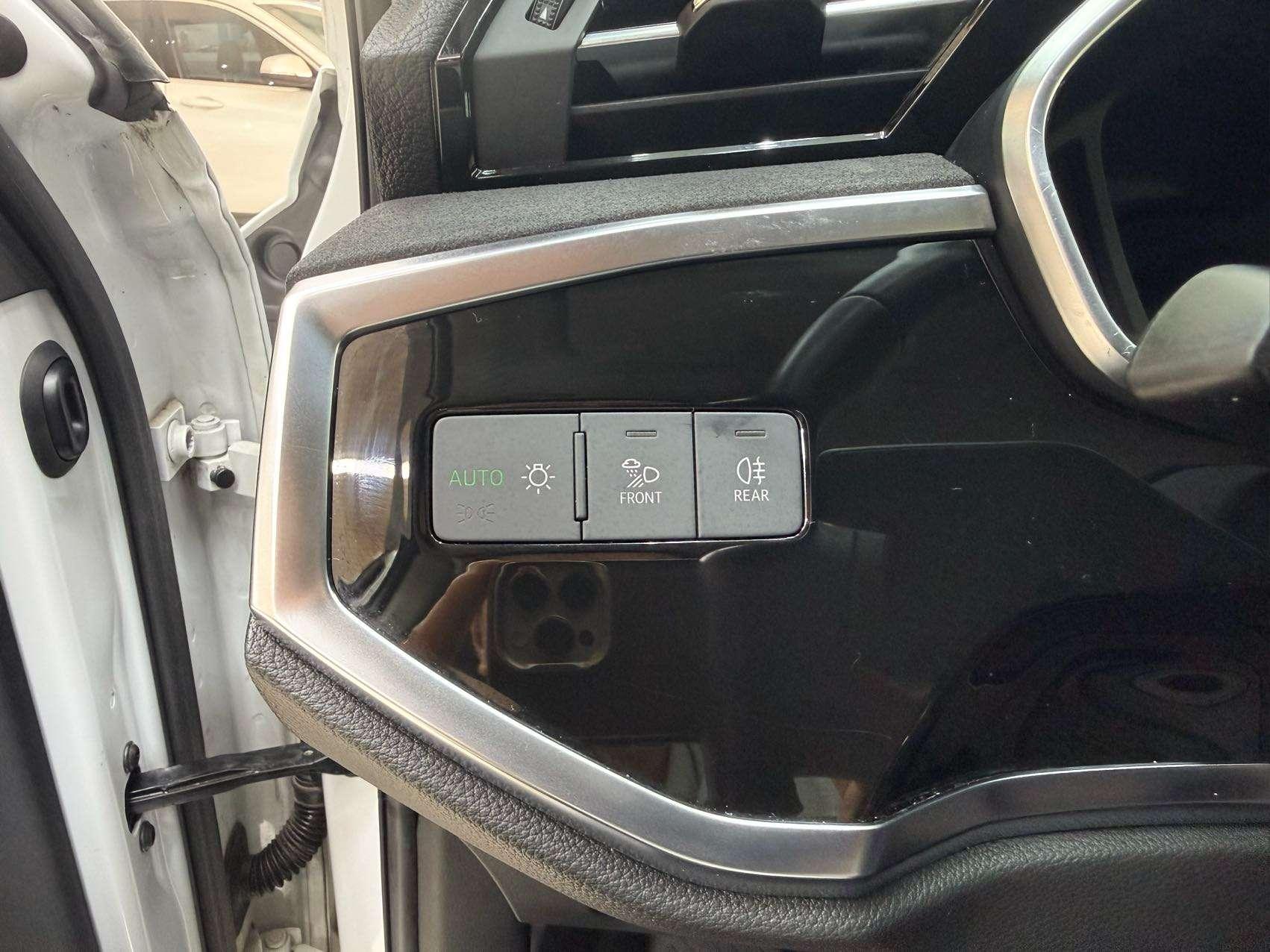 Audi Q3 2022, фото 9
