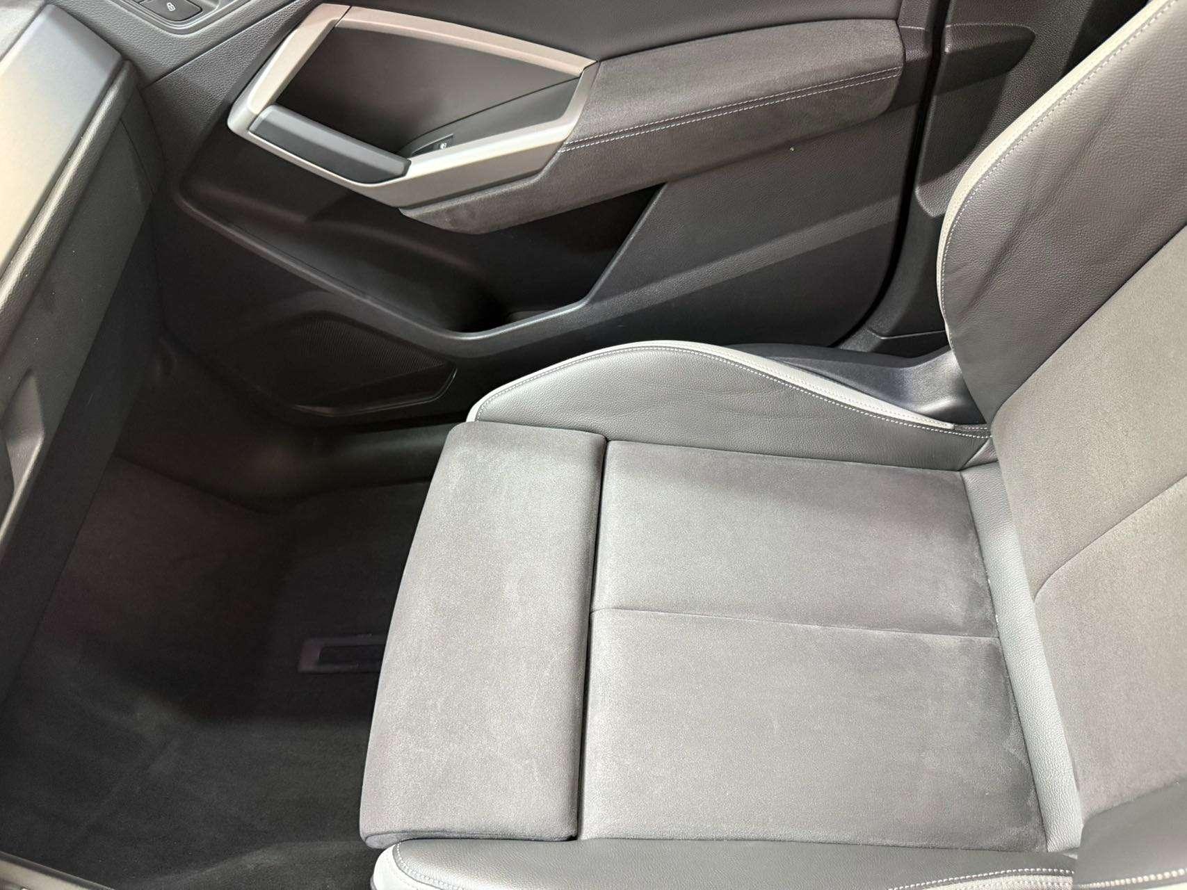 Audi Q3 2022, фото 13