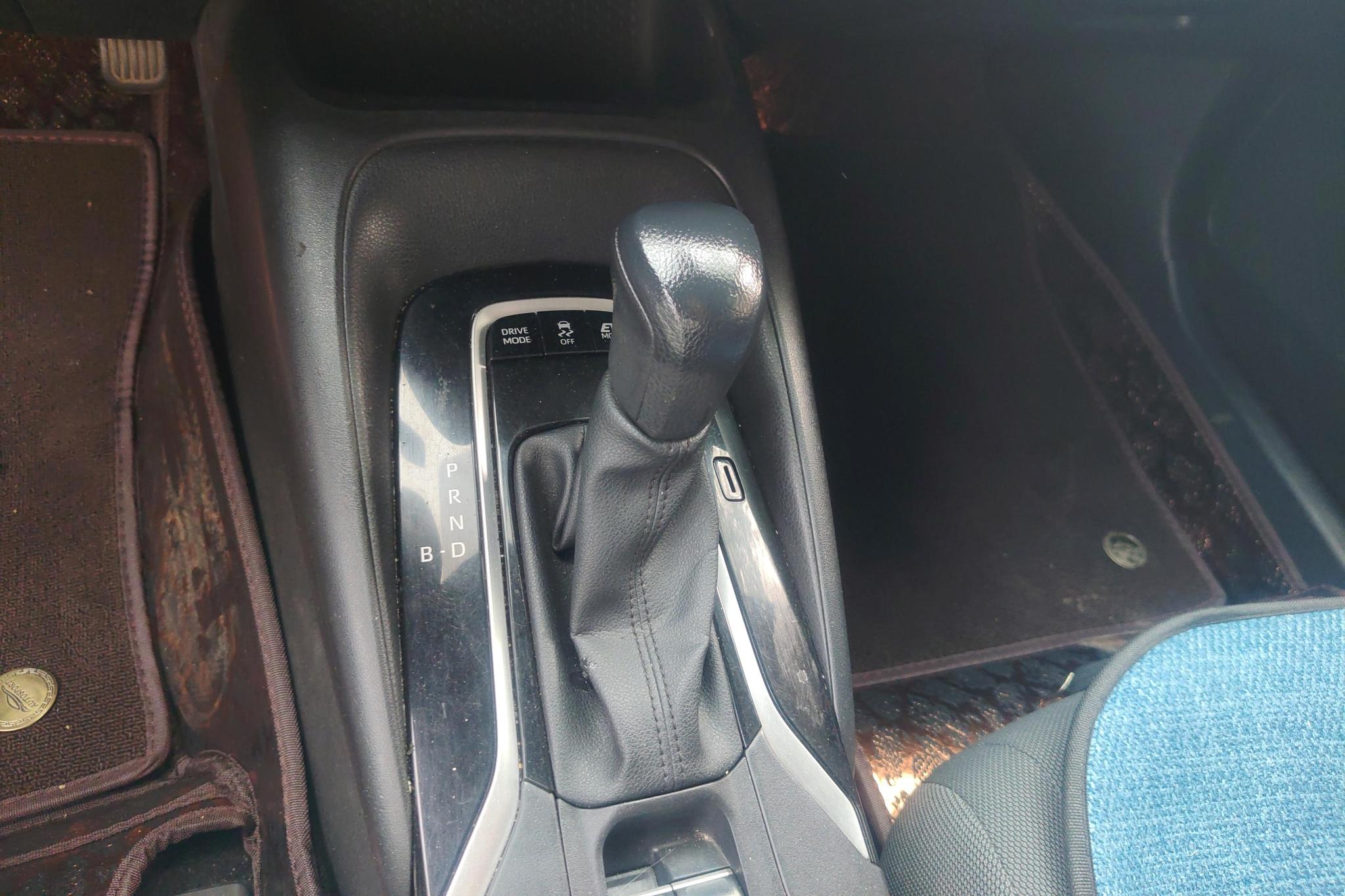 Toyota Corolla 2022, фото 16