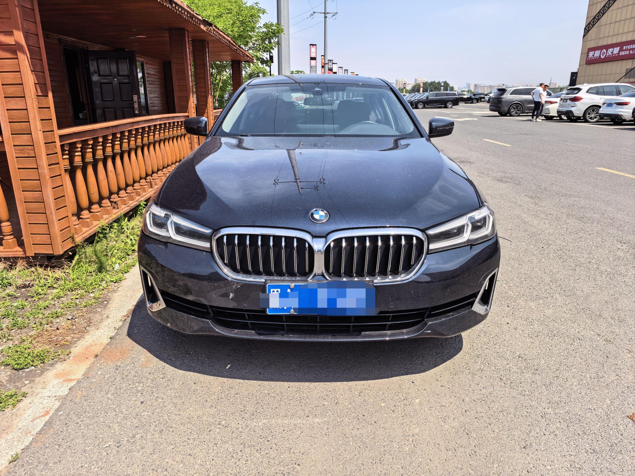BMW 5 2021, фото 2