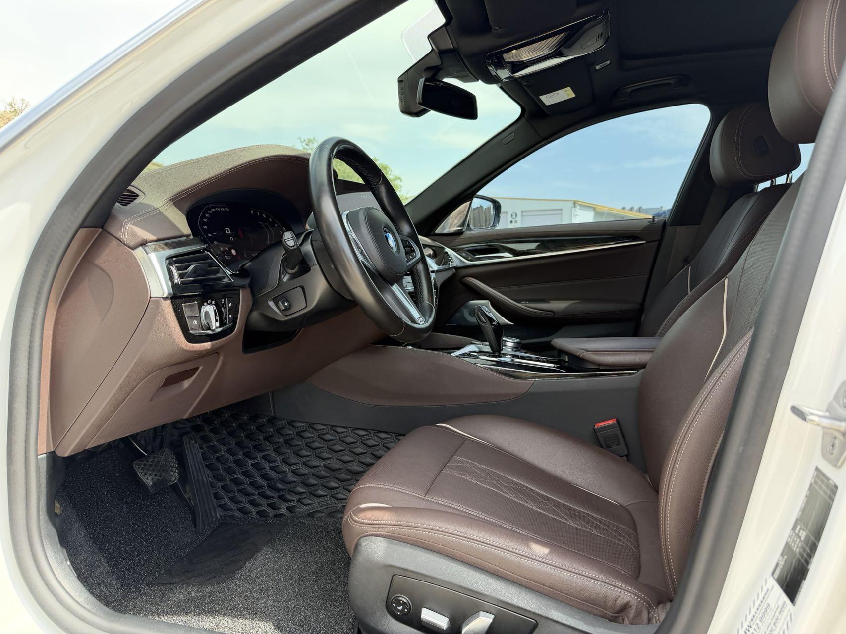 BMW 5 2021, фото 7