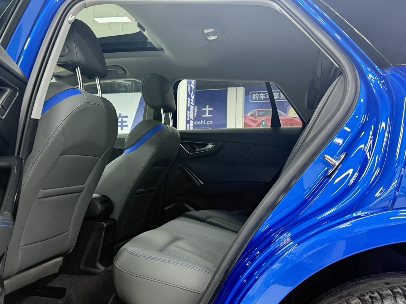 Audi Q2L 2022, фото 16