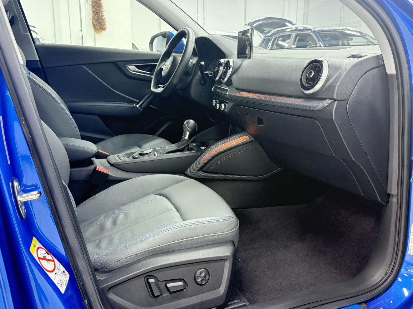 Audi Q2L 2022, фото 17