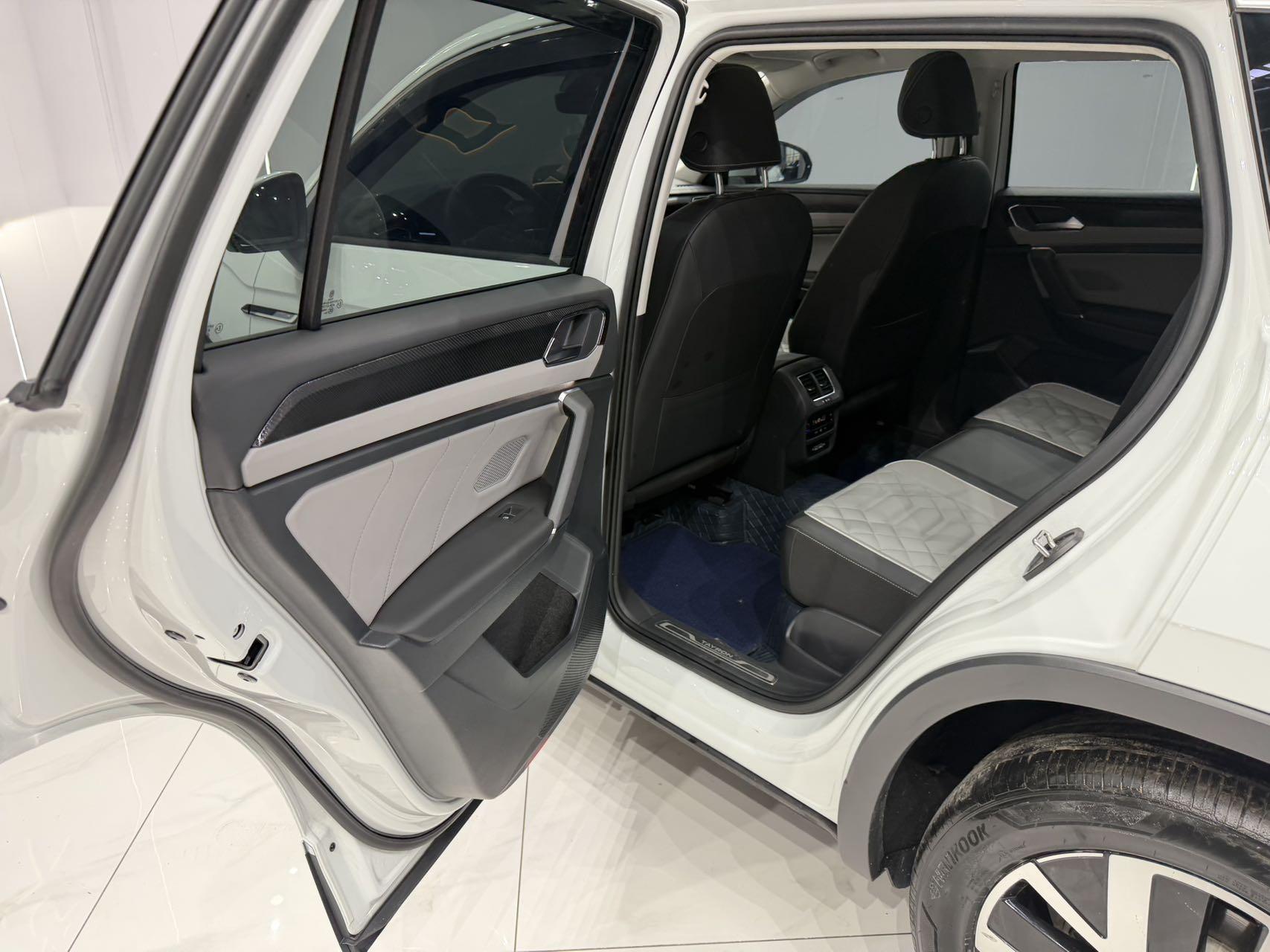 Volkswagen Tayron 2023, фото 16