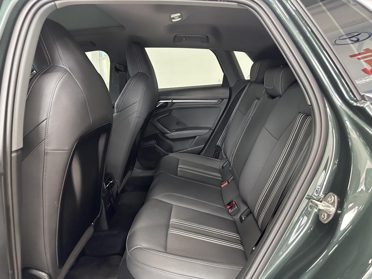 Audi A3 2023, фото 16