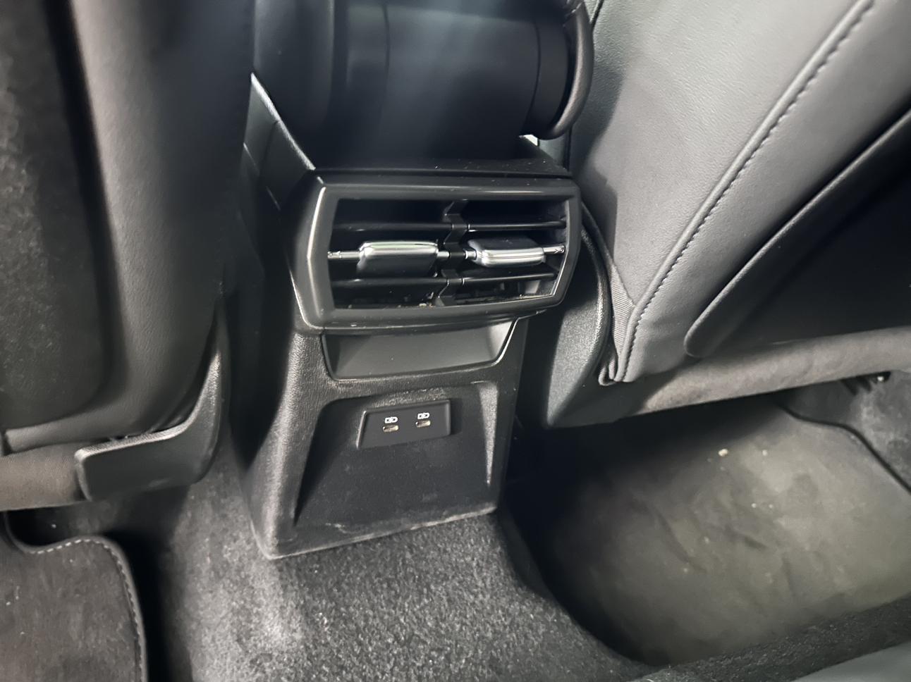 Audi A3 2023, фото 17